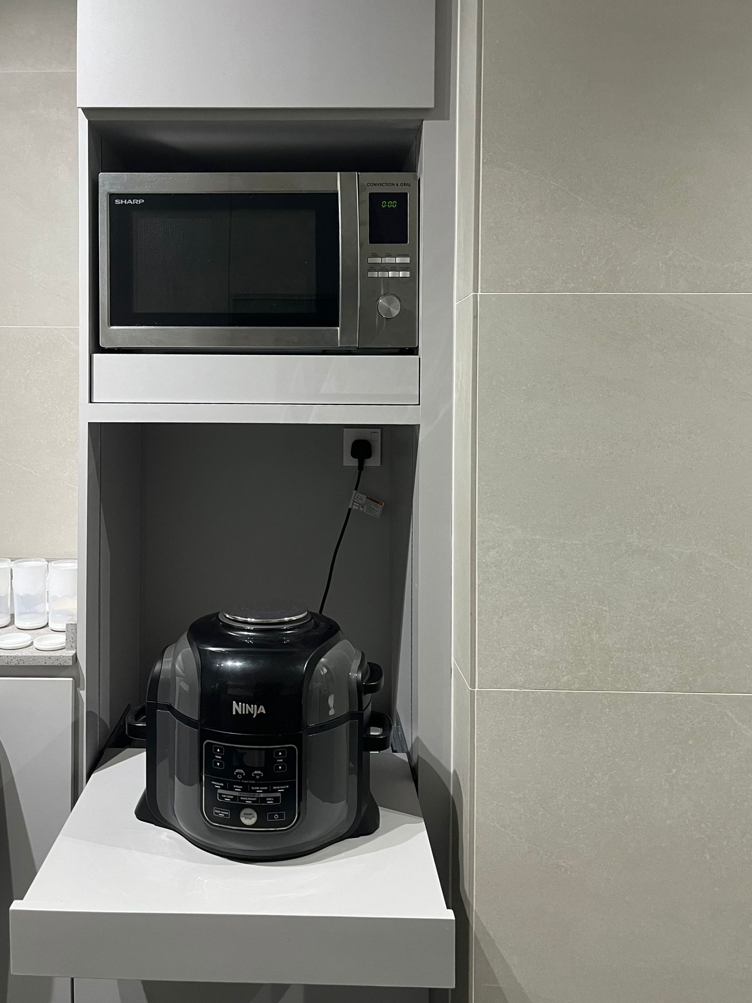 Minimalist-Kitchen,-Maximised-Storage