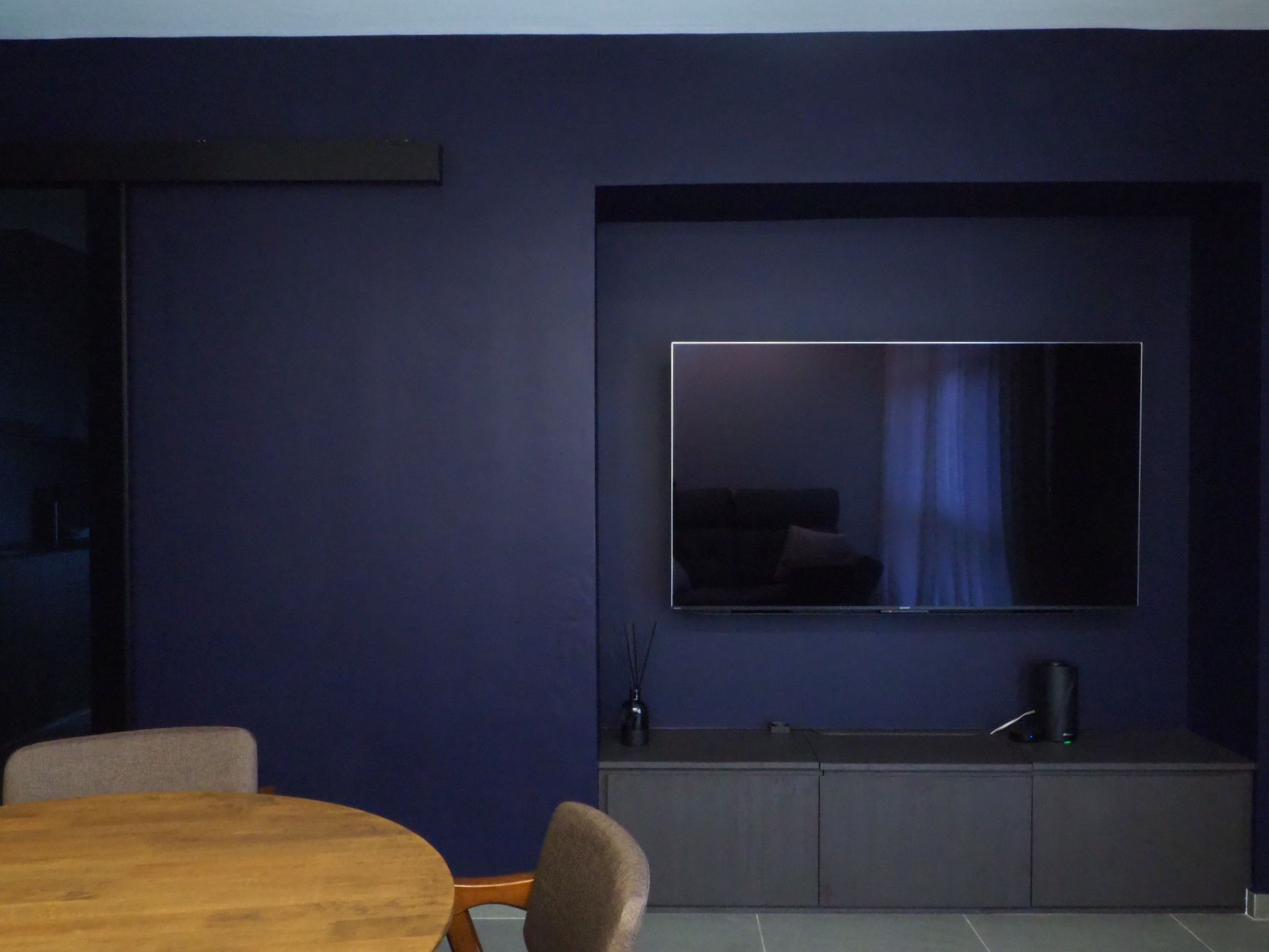 Designed for him: simplicity, comfort and space | 3-room $60k reno