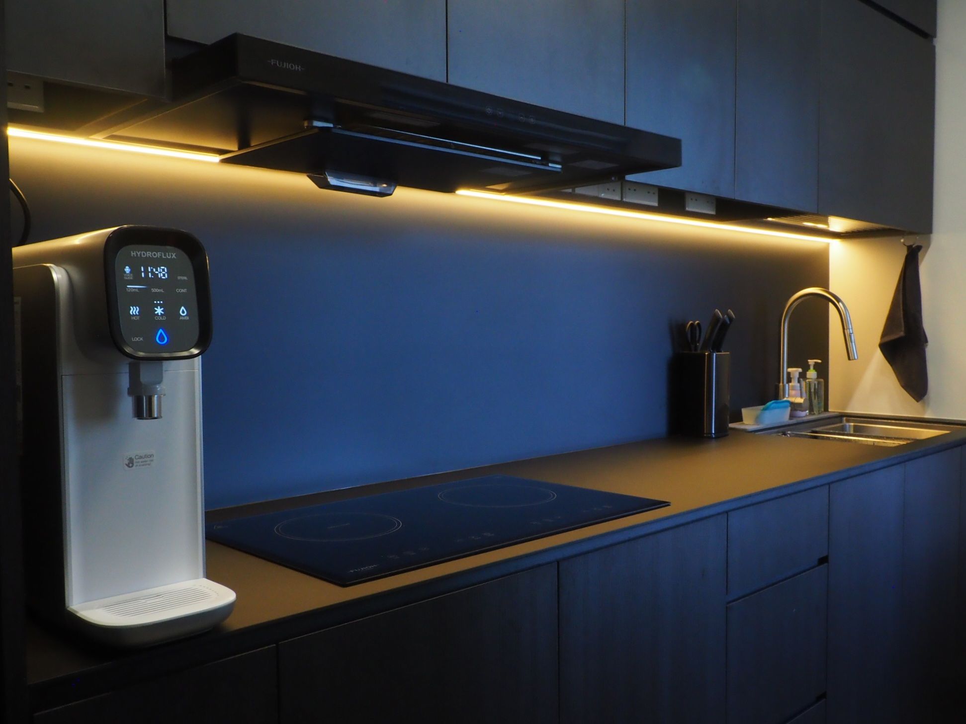 Designed for him: simplicity, comfort and space | 3-room $60k reno