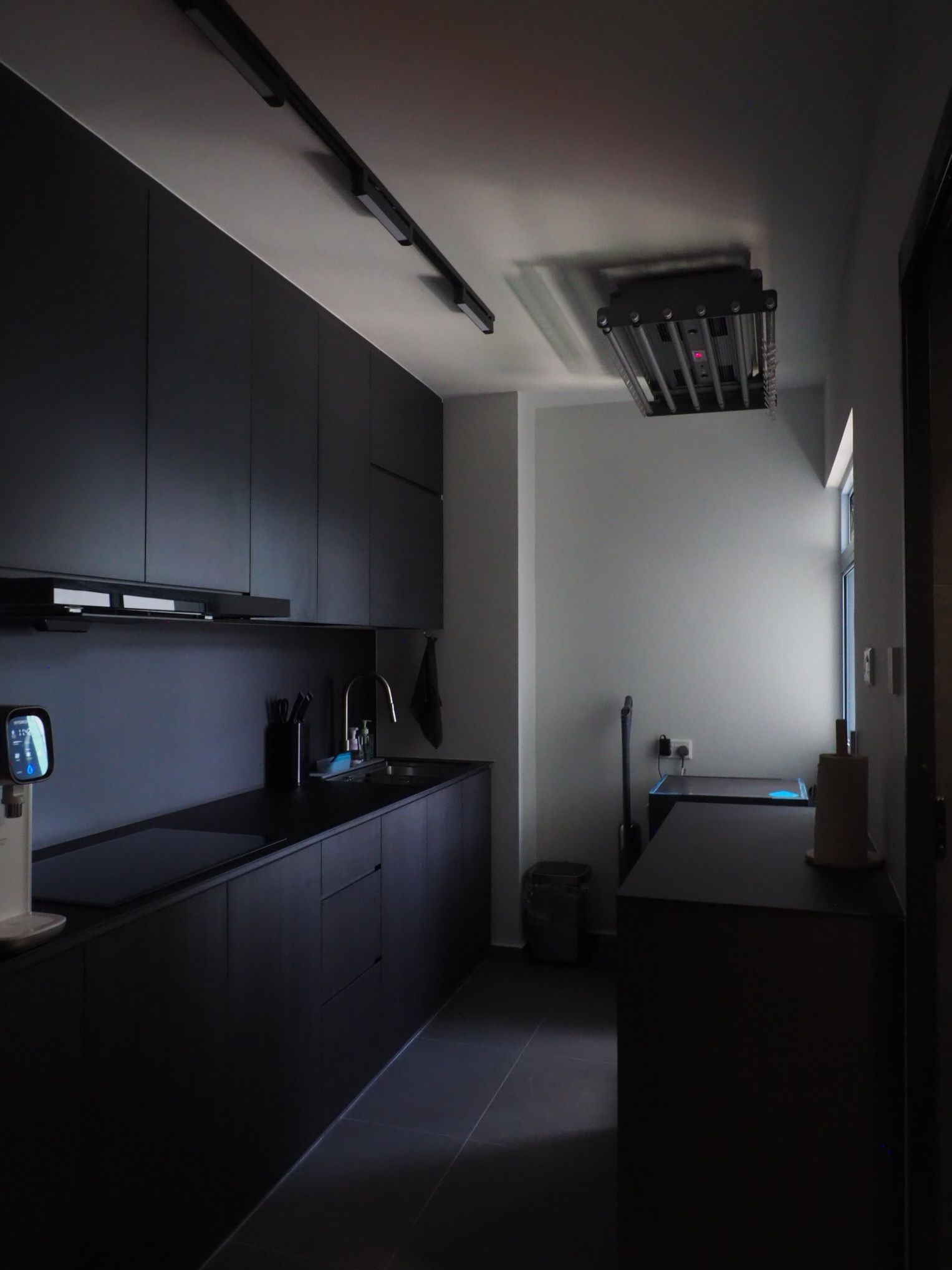 Designed for him: simplicity, comfort and space | 3-room $60k reno