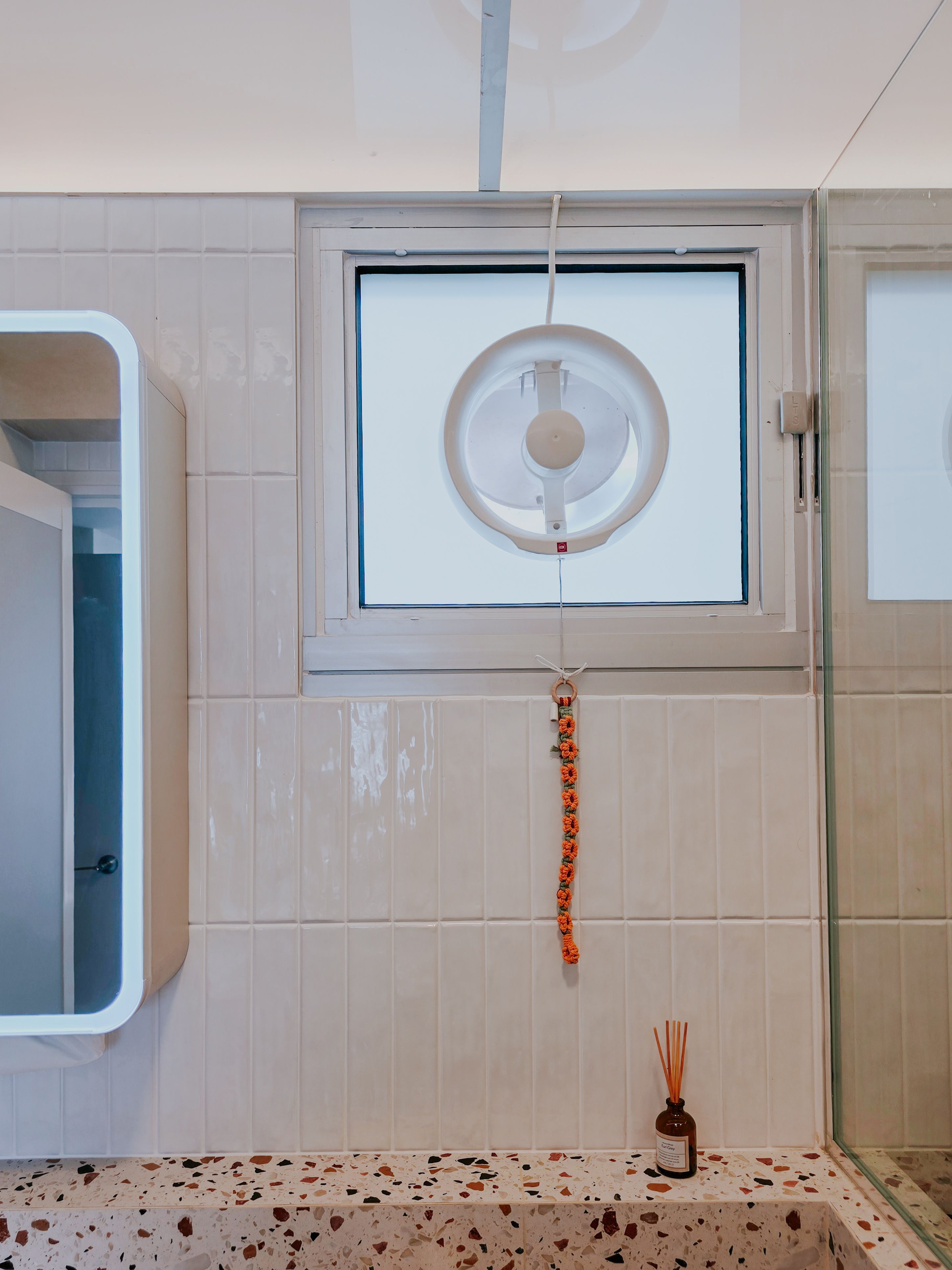 How to use bold tiles for a dopamine bathroom (ft rose gold fixtures)