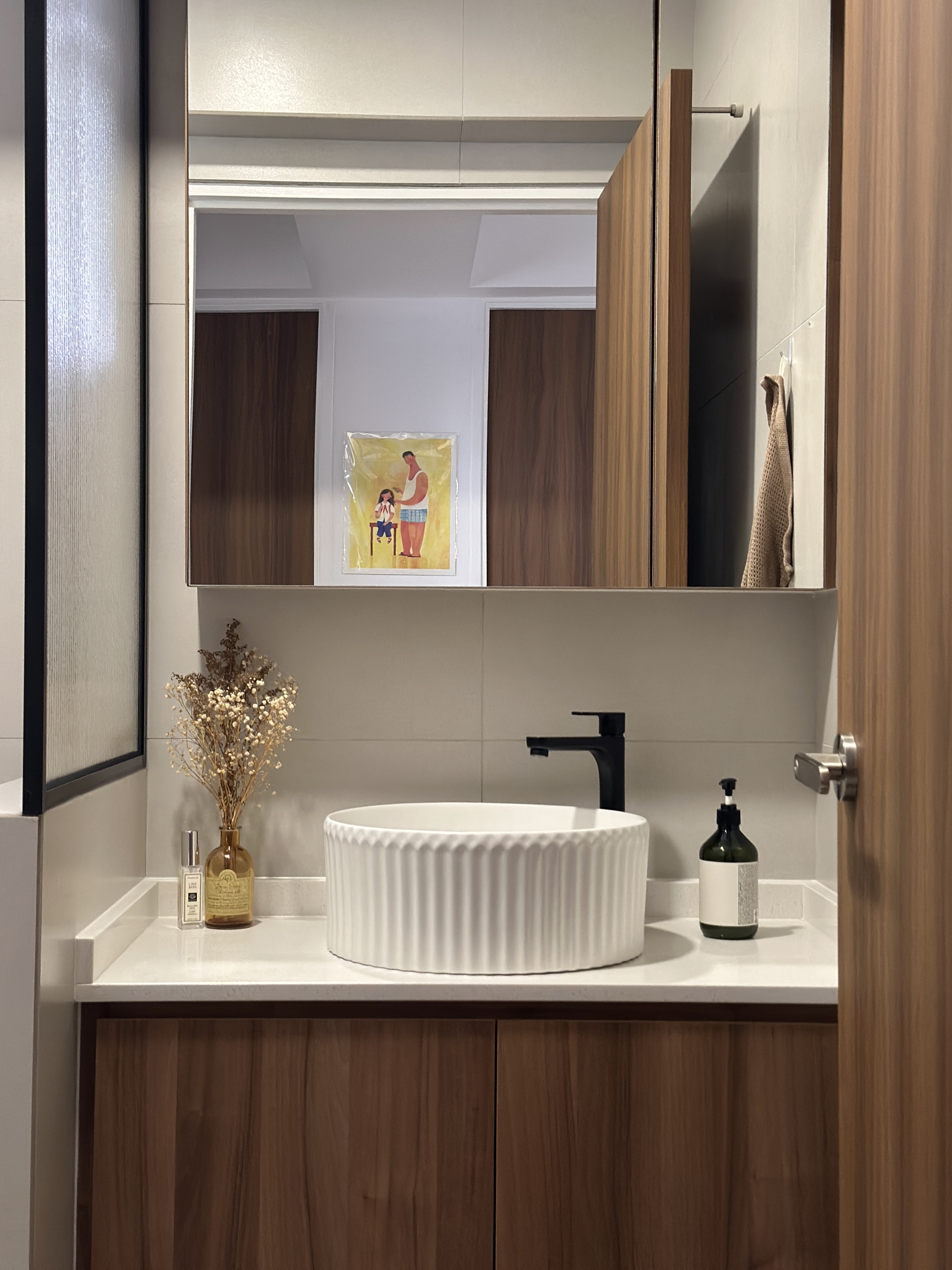 Bathroom Reno Decisions to Ease Cleaning & Maintenance 🛁