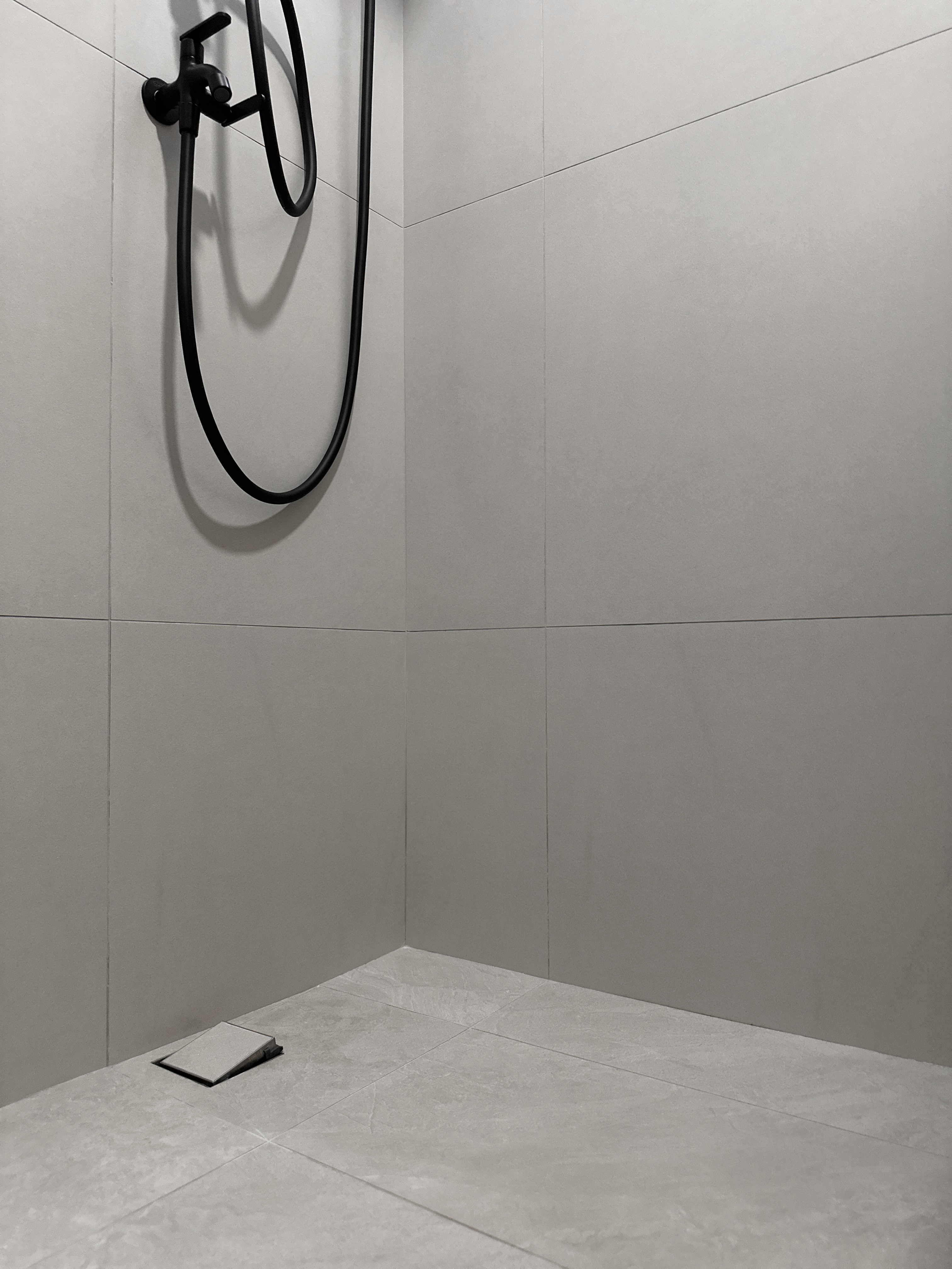 Bathroom Reno Decisions to Ease Cleaning & Maintenance 🛁