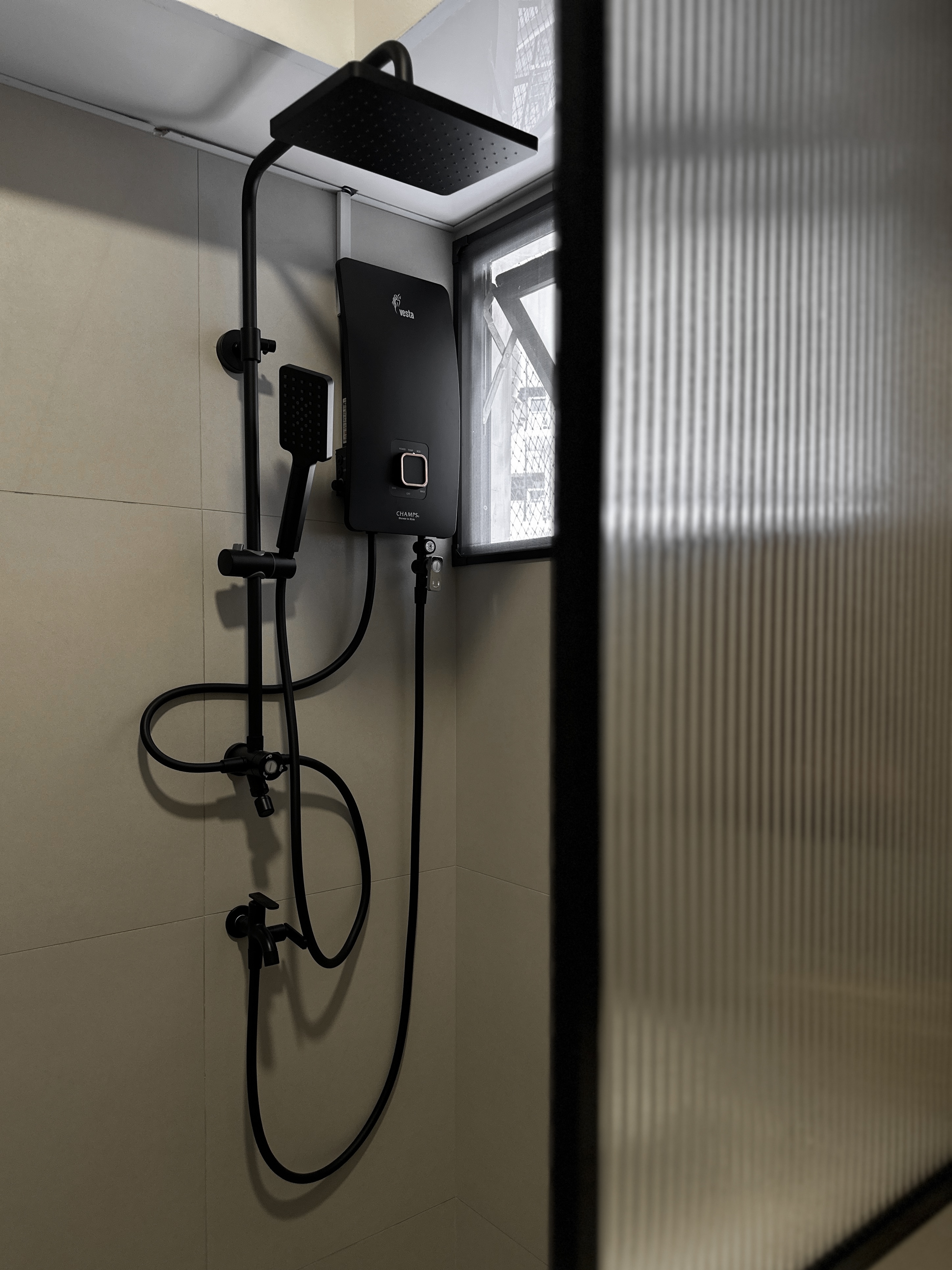 Bathroom Reno Decisions to Ease Cleaning & Maintenance 🛁