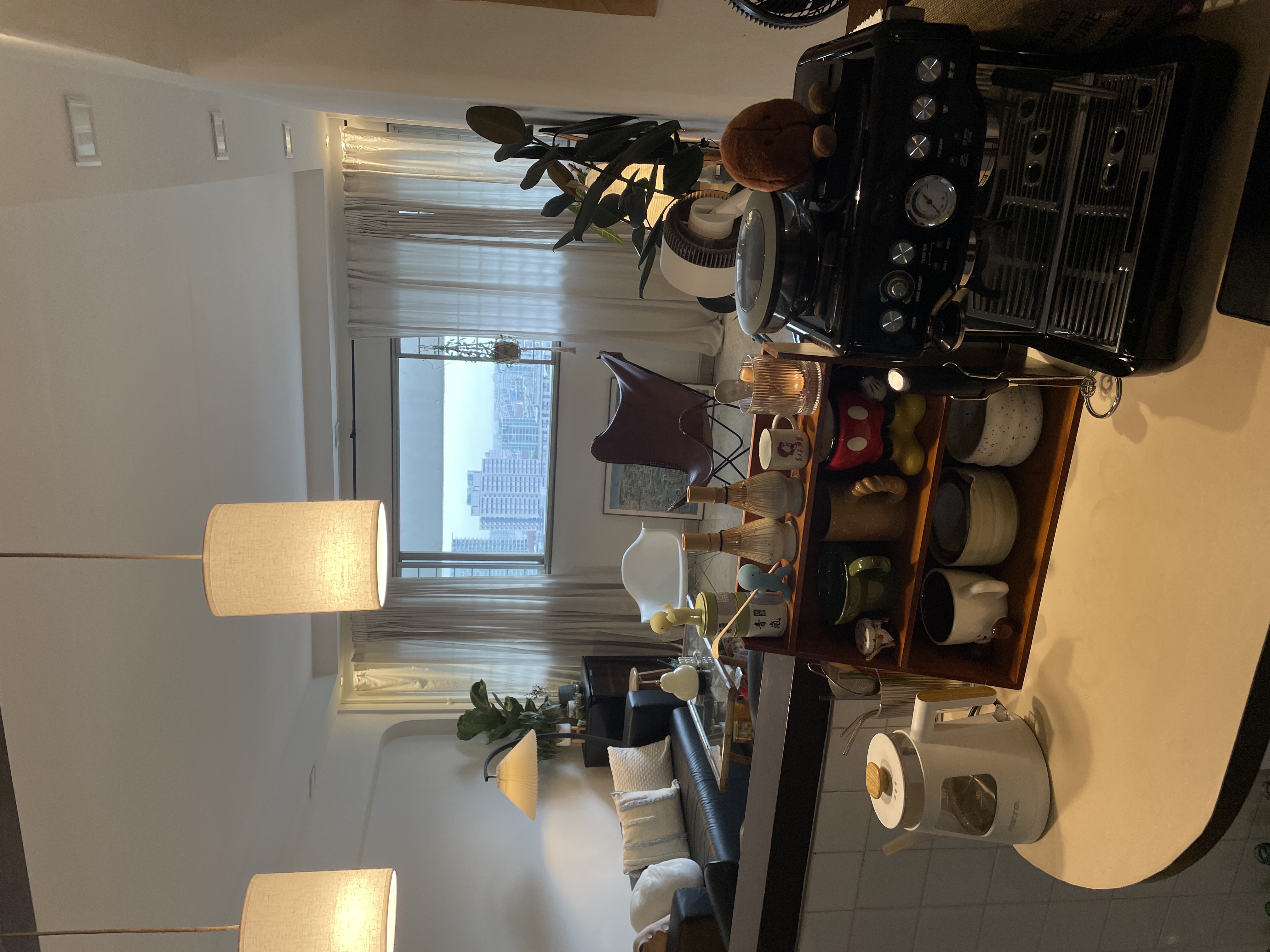 Our Kitchen Feels like a Homecafe and We’re Diggin It