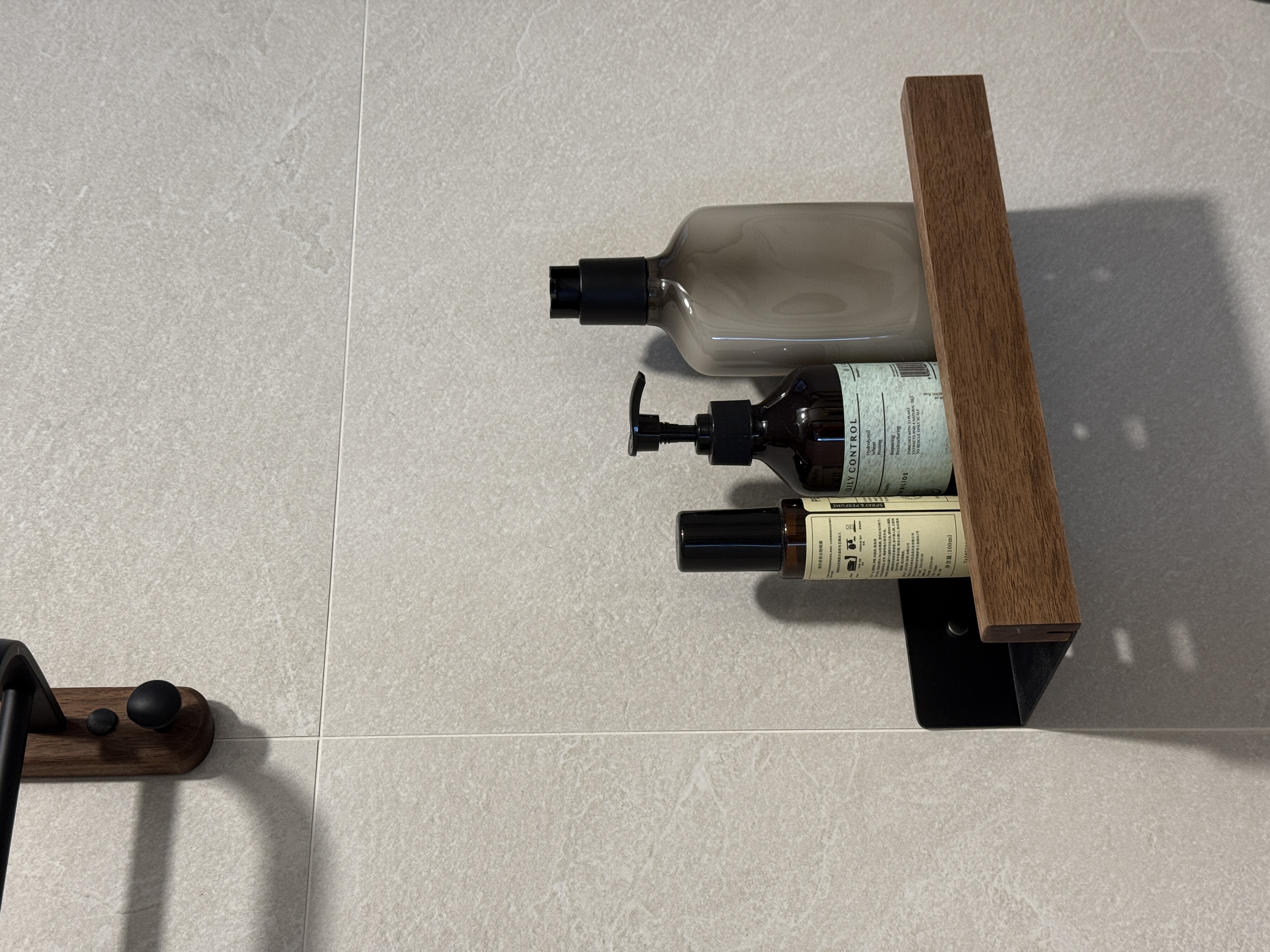 🛁 Bathroom: Sharing my Walnut Bathroom Finds!