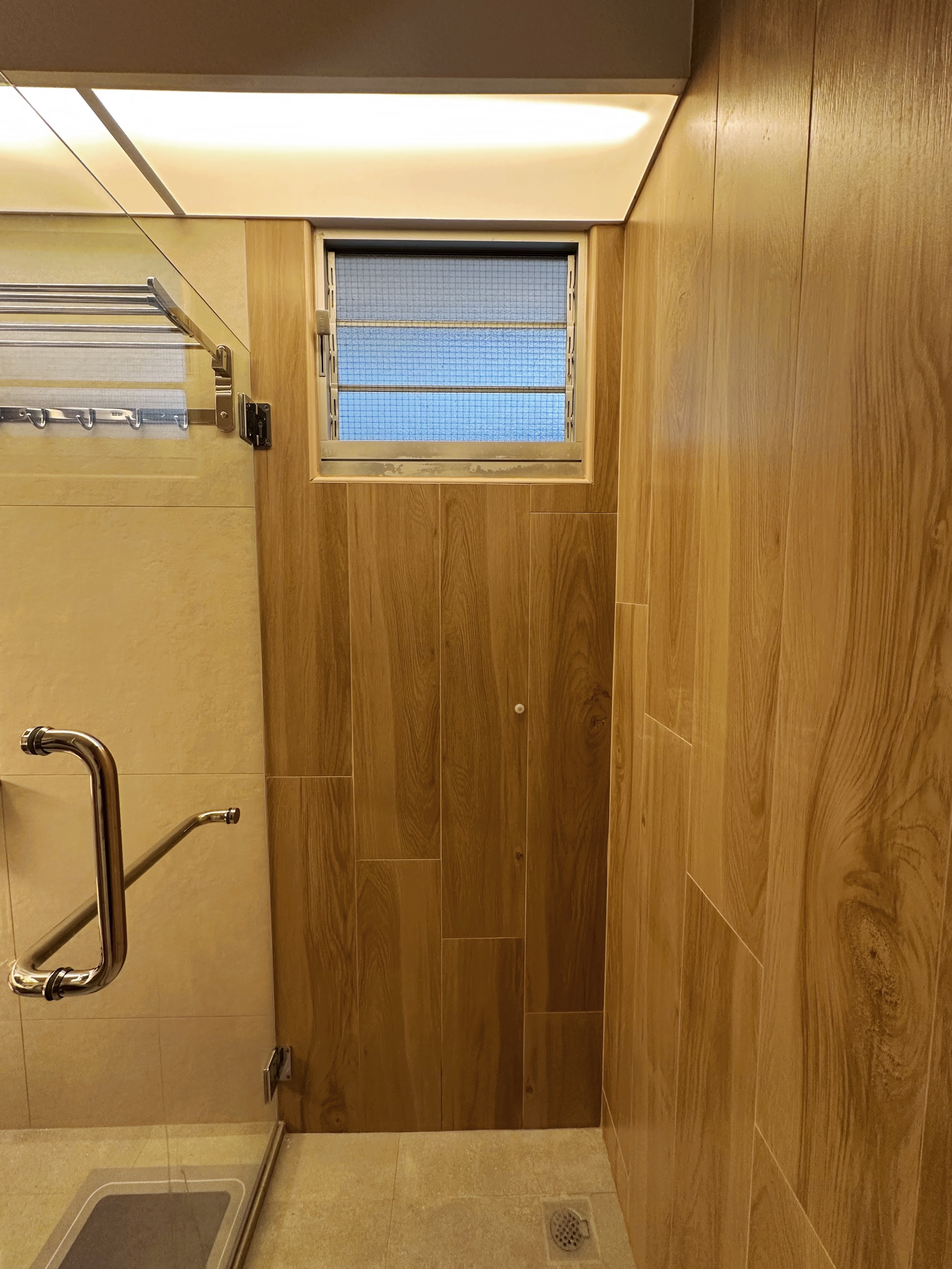 🏴‍☠️ The Grand Line of Clean – Our Bathroom Voyage Begins