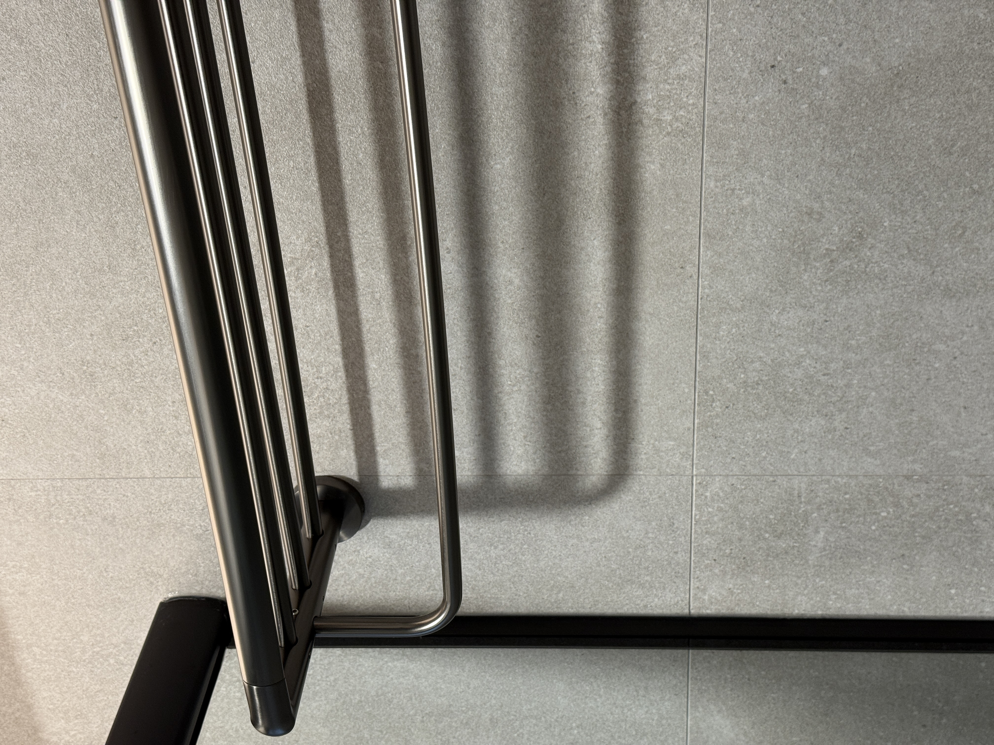 🛁 Bathroom: Sharing Our Gunmetal Hardware After 1 Year of Use!