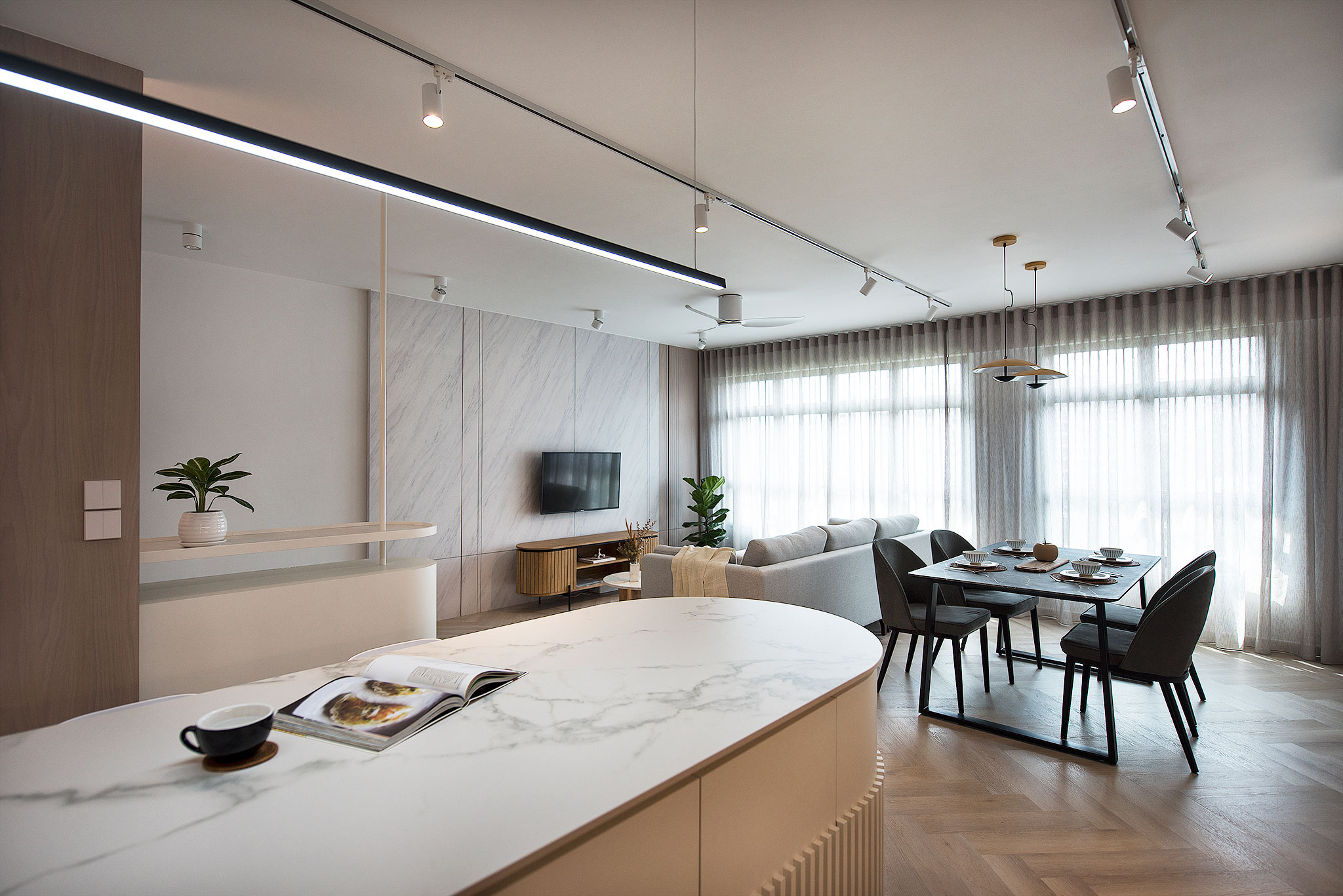 Keat Hong Mirage: The Motion Illusion