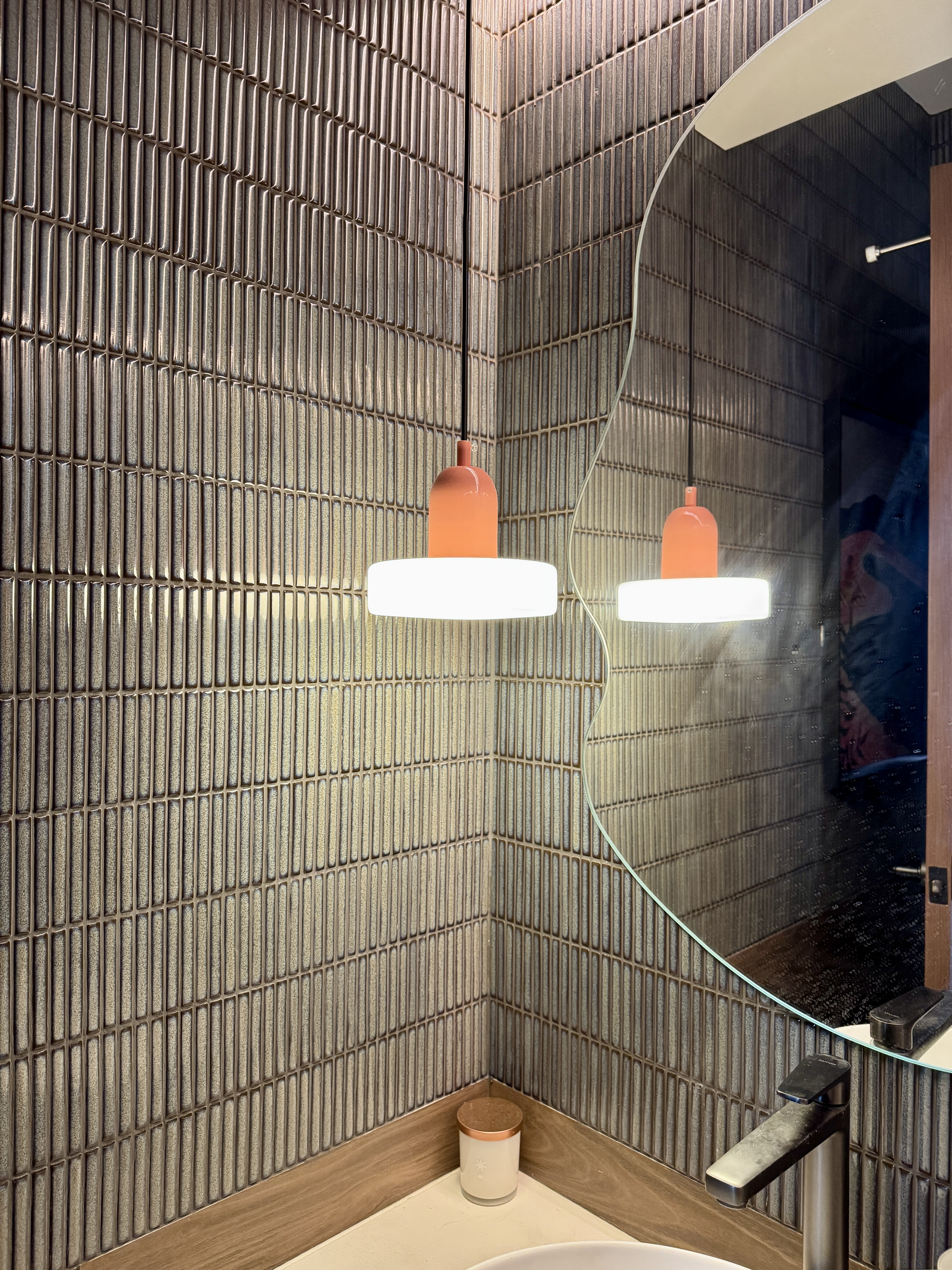 Textured bathrooms made for relaxing private time 🤫💩