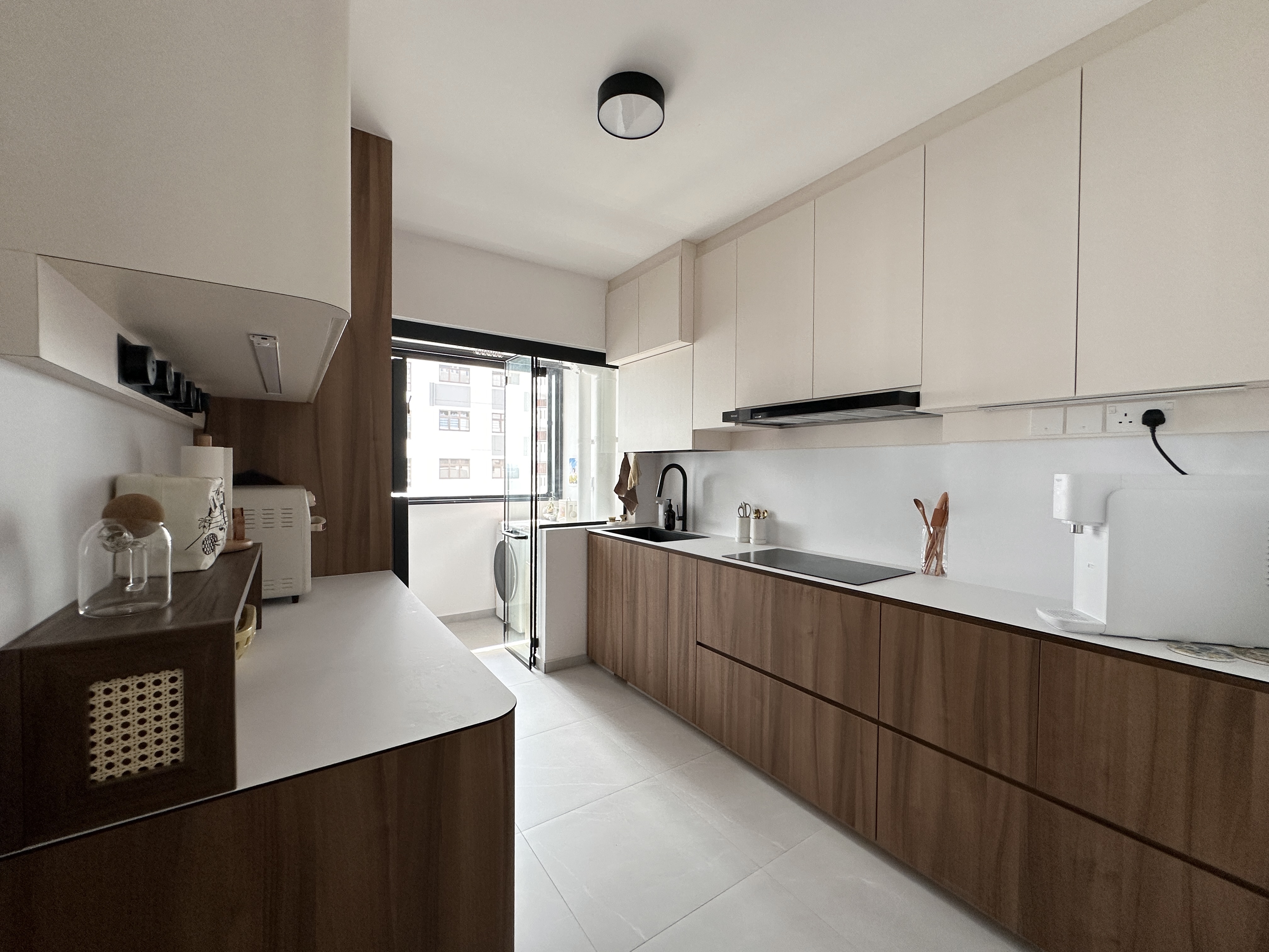 Kitchen-Reno-Decisions-to-Ease-Cleaning-&-Maintenance-🍳