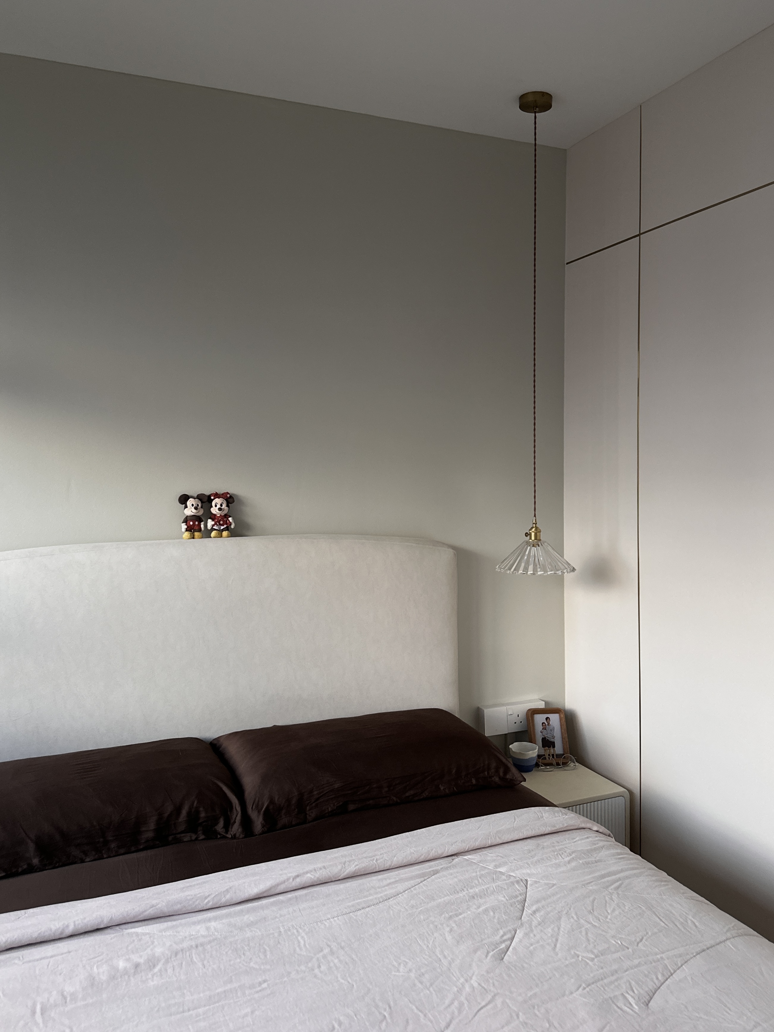 A Restful Sanctuary Designed for Unwinding & Ease of Cleaning ☁️