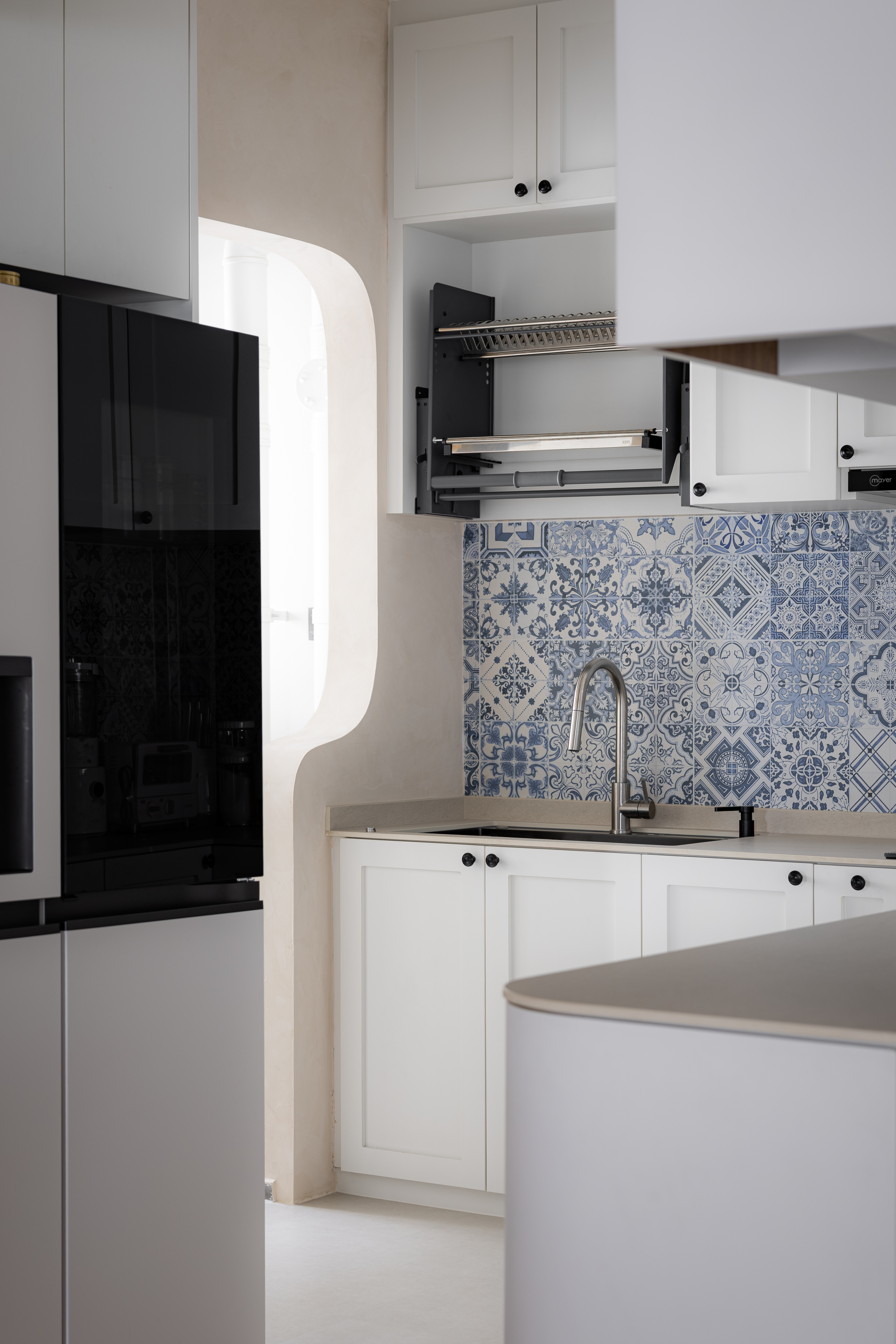 🔵A-BTO-kitchen-that’s-both-French-and-Wabi—who-else-gets-it?!