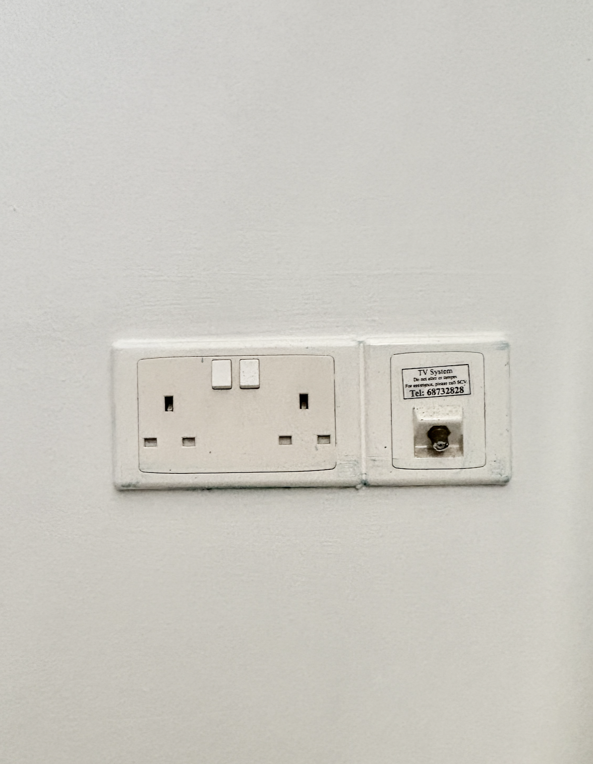 Saved some $$$ by NOT replacing these items in our 4RM resale flat :)