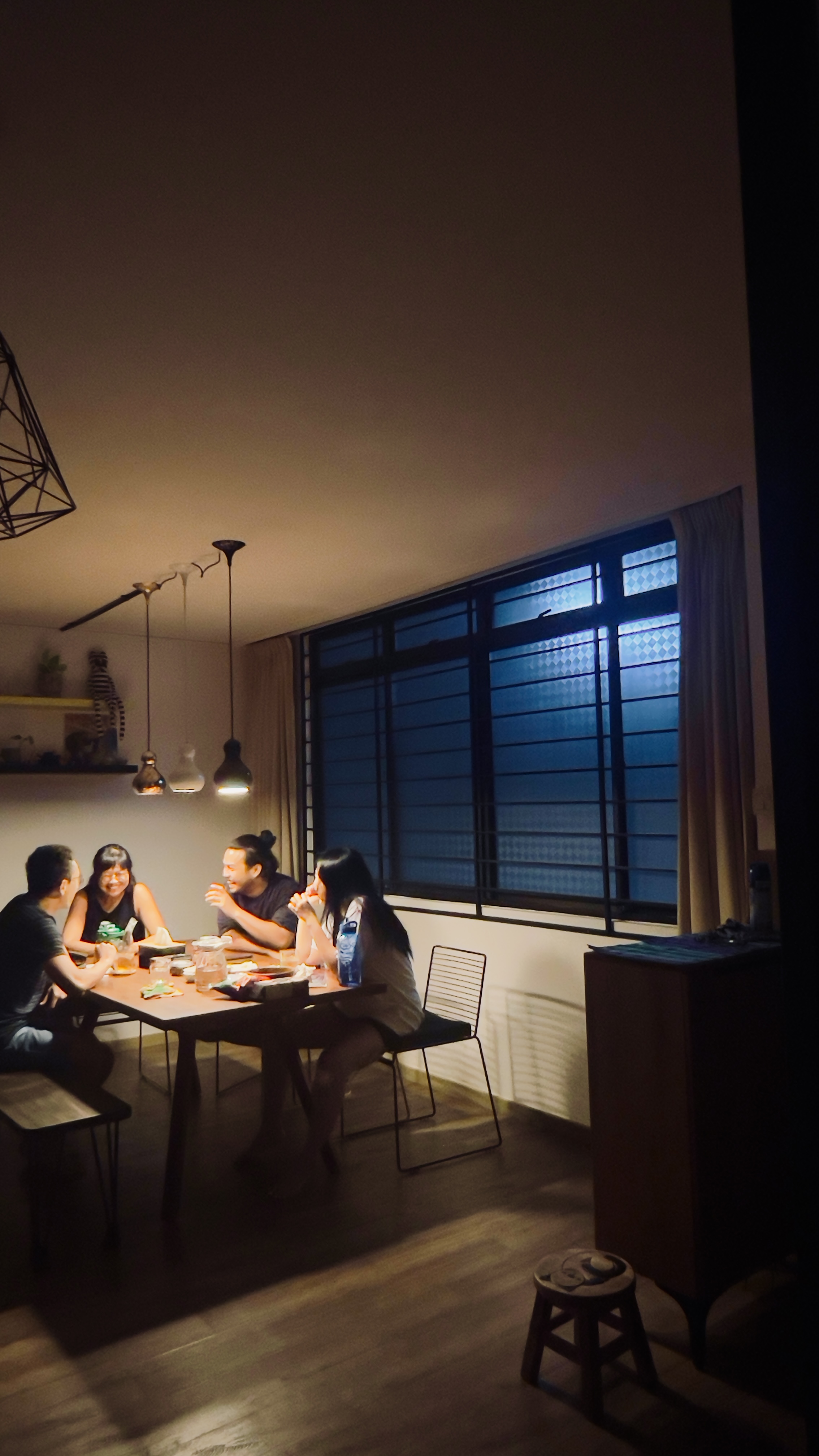 Chronicles-from-the-Dining-Table