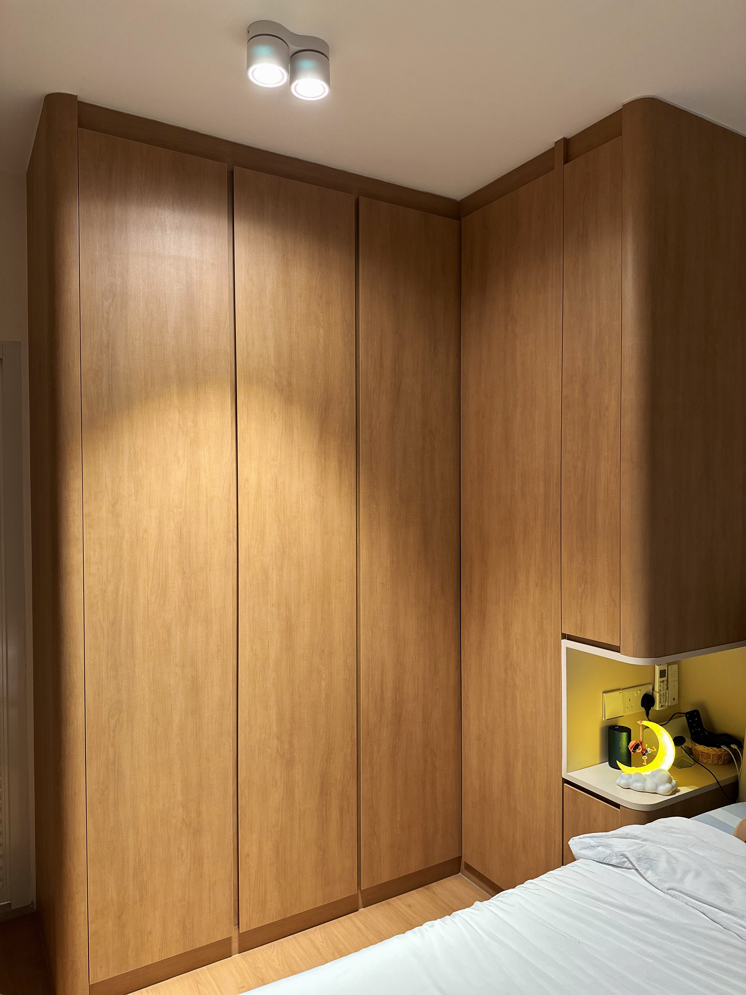 🌙 Where Lady Cluckie Sleeps & Captain Cluck Dreams