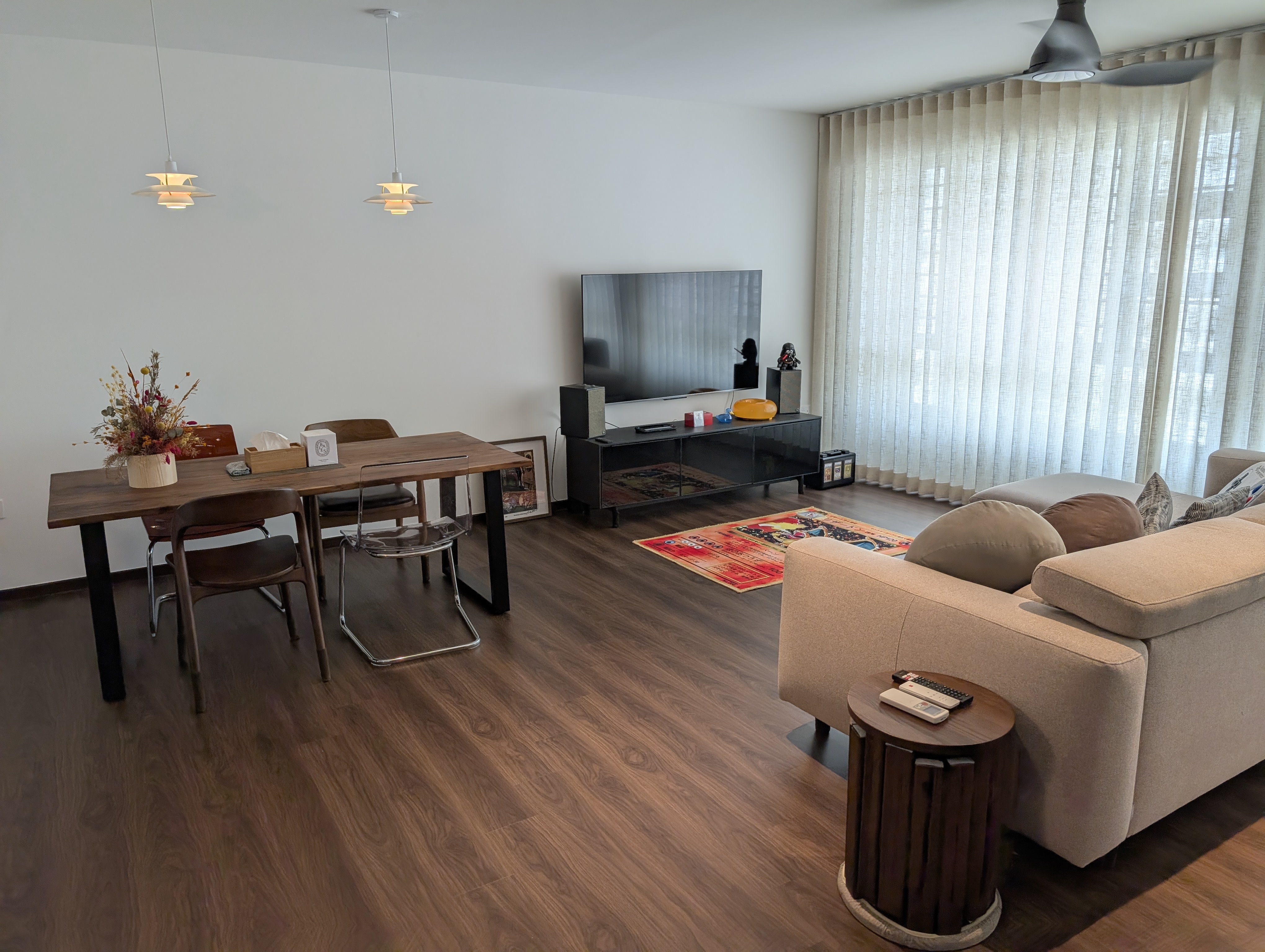 Sofa-so-good-in-here.