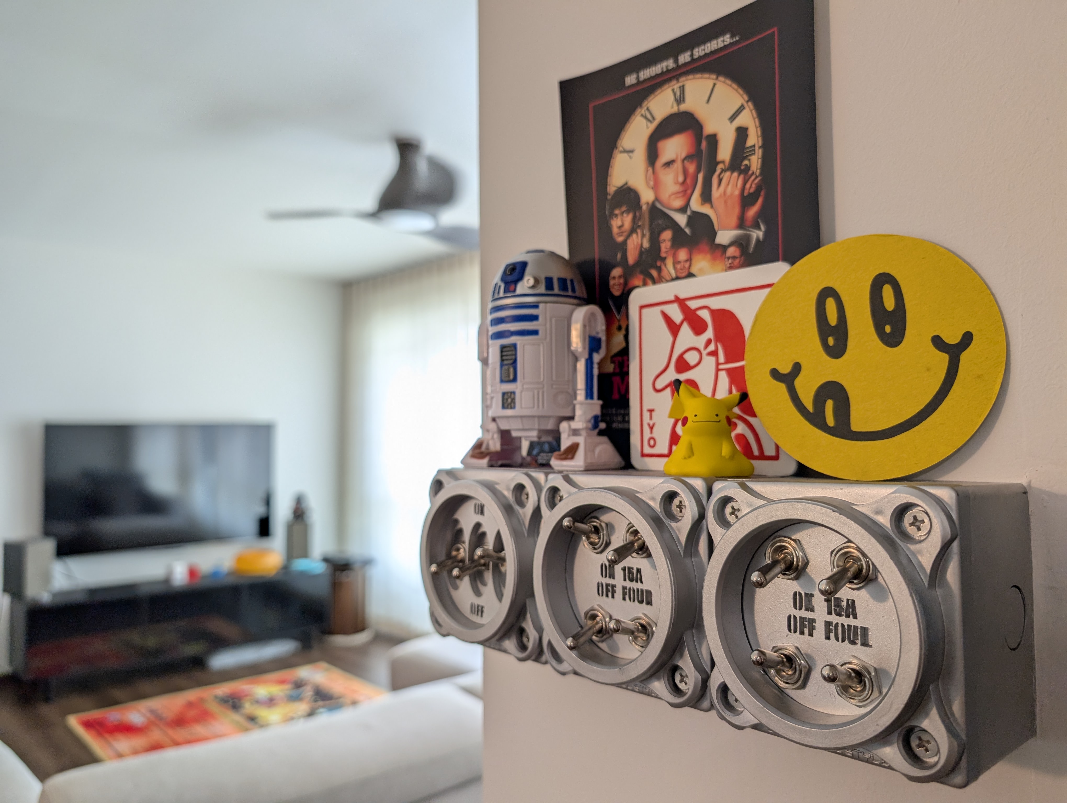 Sofa so good in here.