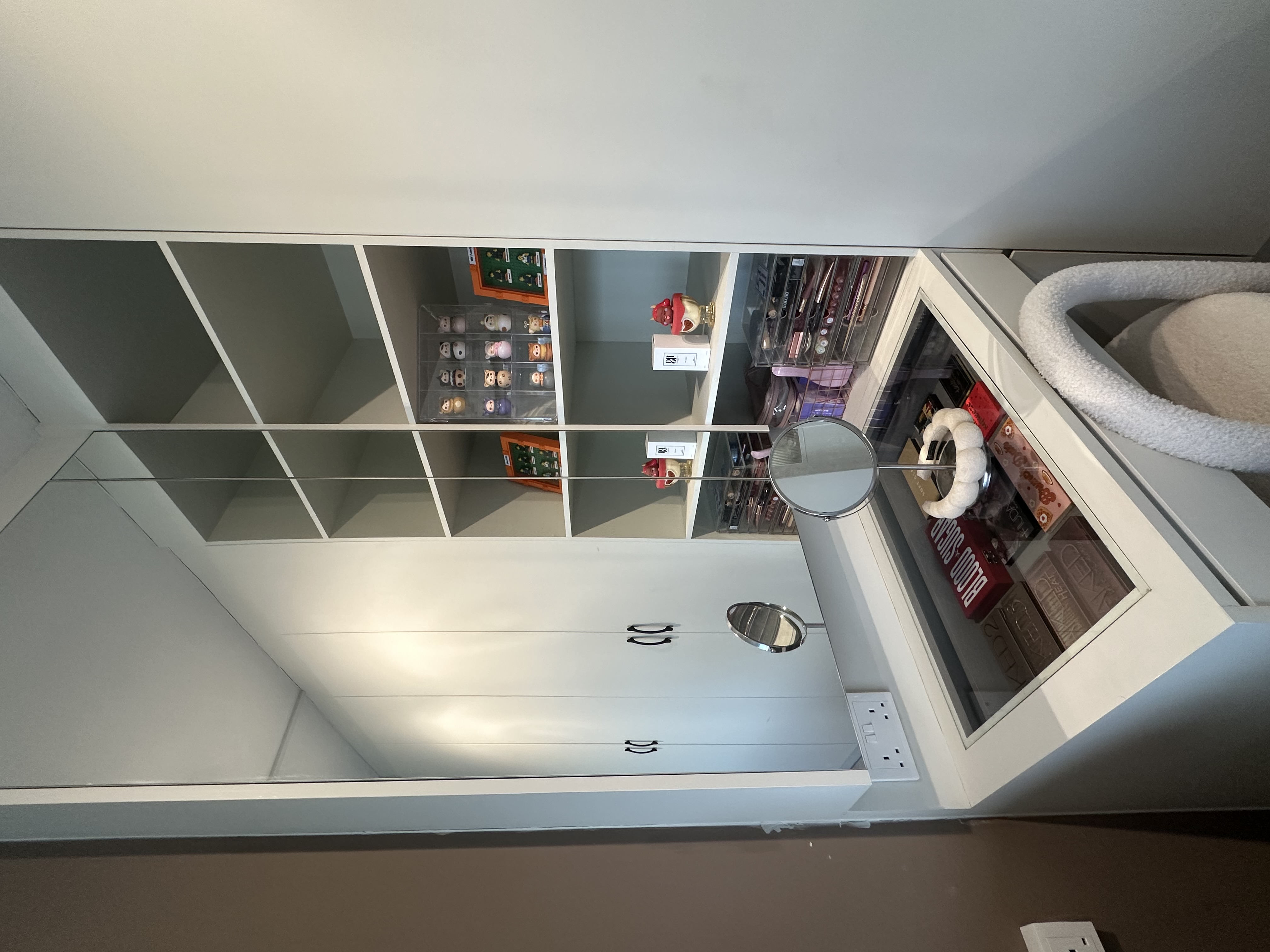 Where-Beauty-Meets-Function:-A-Peek-at-My-Vanity-Space