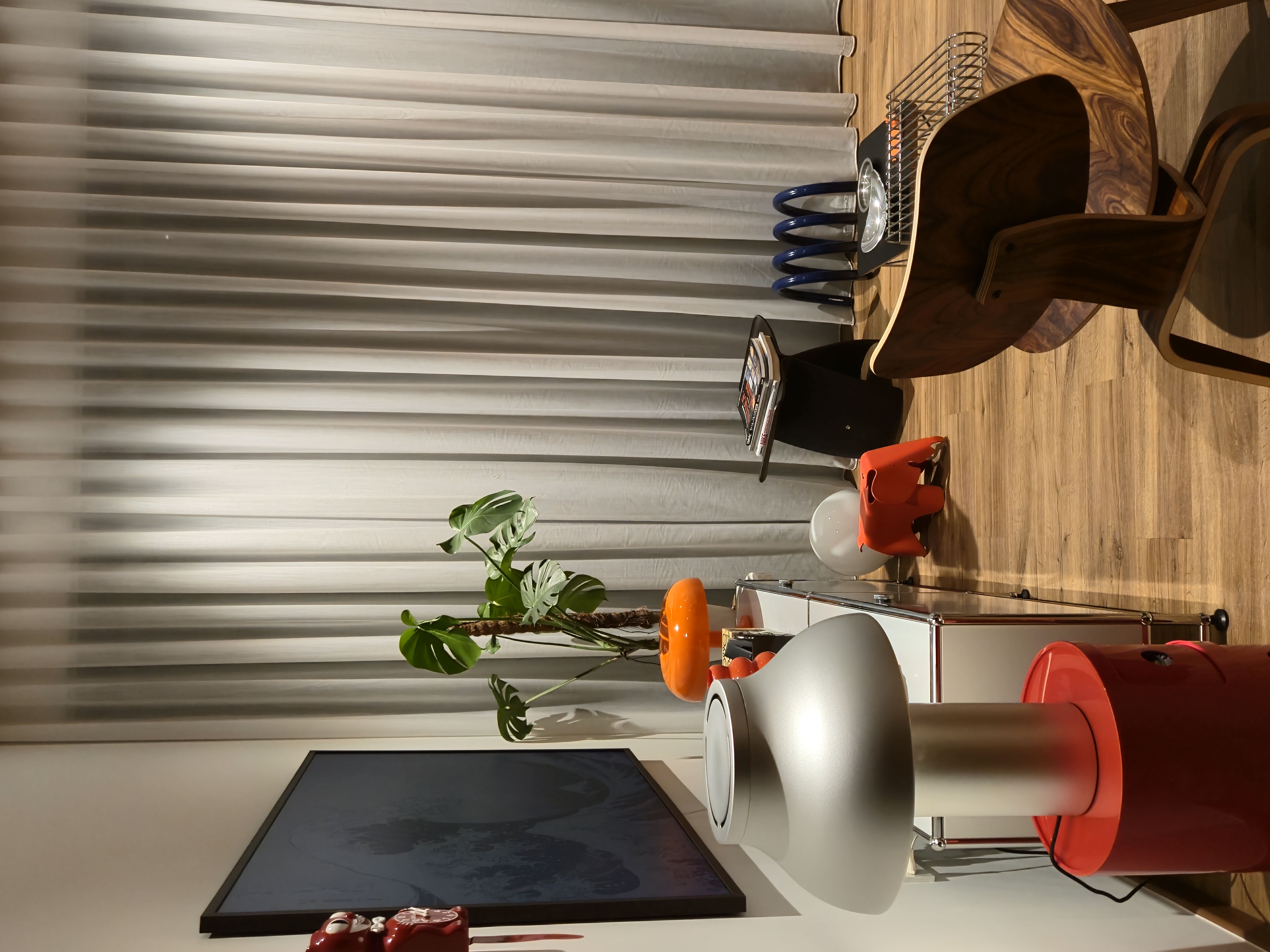 a sneak peek of our kinda eclectic, kinda kawaii house 😬