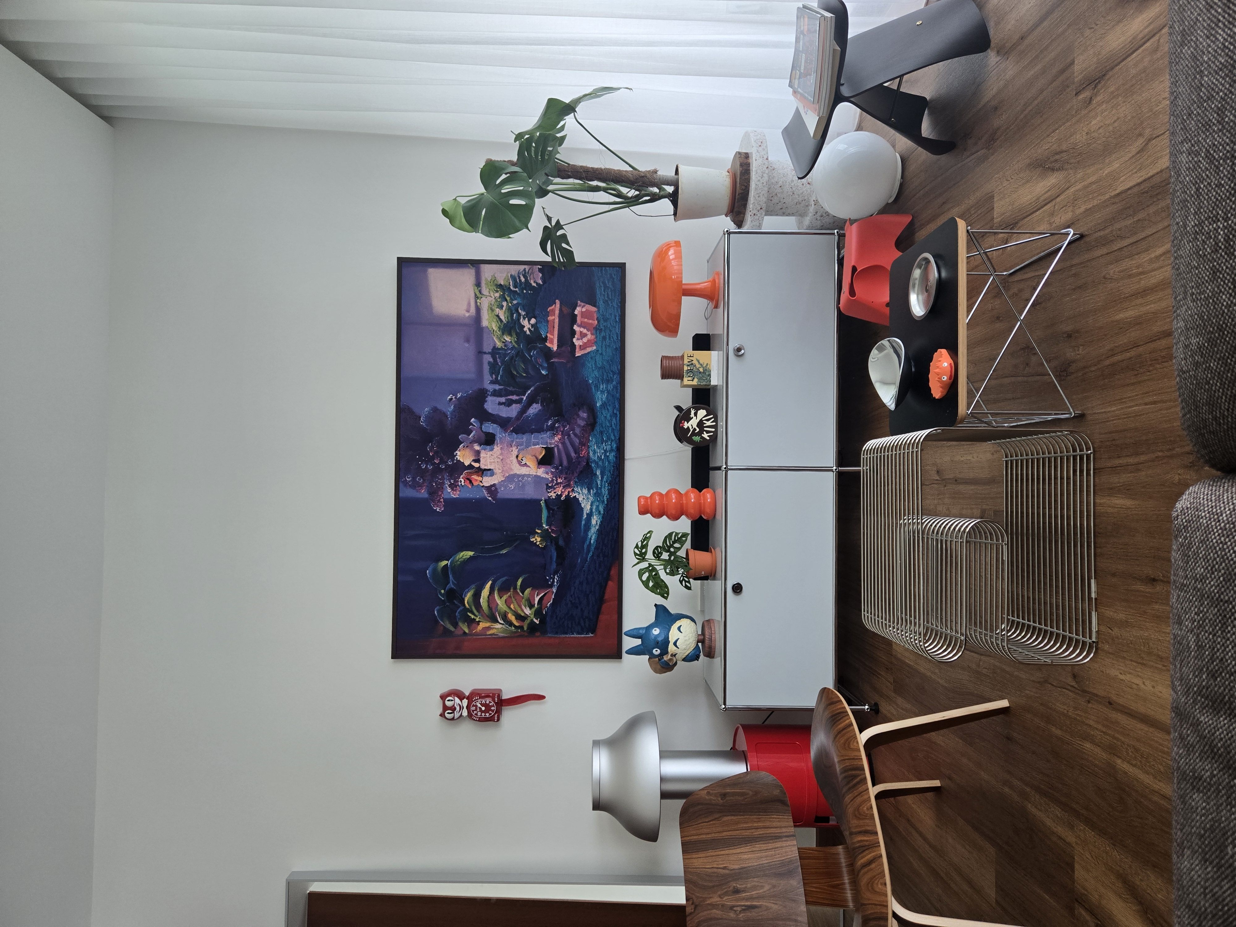 the living room in the daytime 🌞