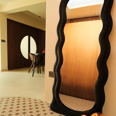 Customer home photo 3: Mirror Mirror On the Wall: Who's the Bestest Mirror of them all?
