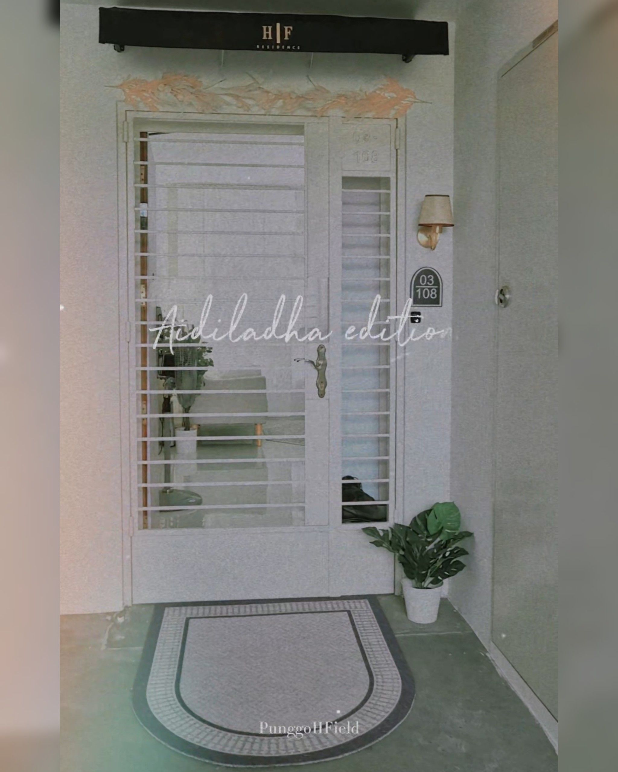 Less-than-$100-for-house-entrance-revamped-by-punggoHField