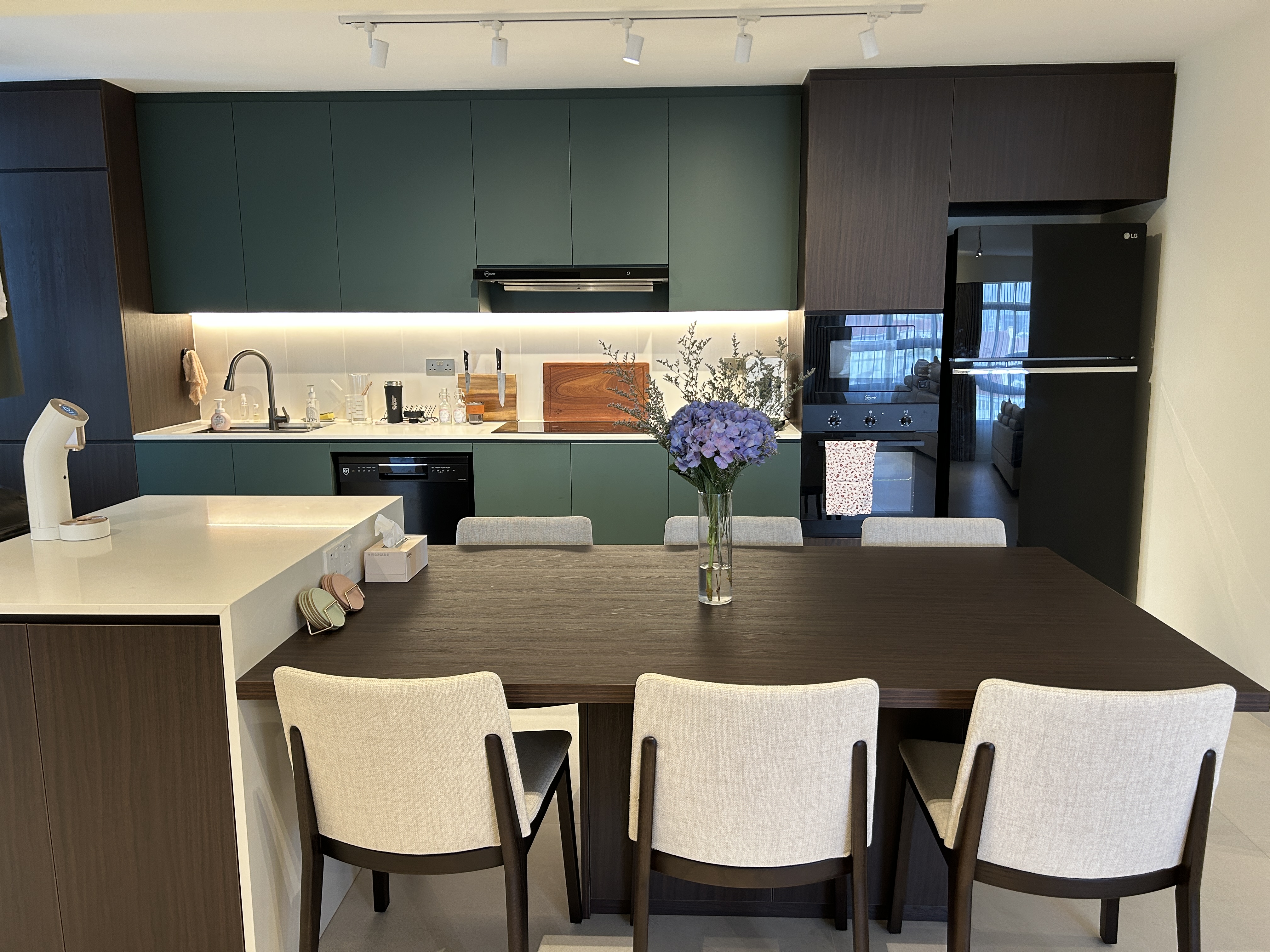 House Tour: Inside a spacious and minimalist 5-room BTO in Bidadari ✨