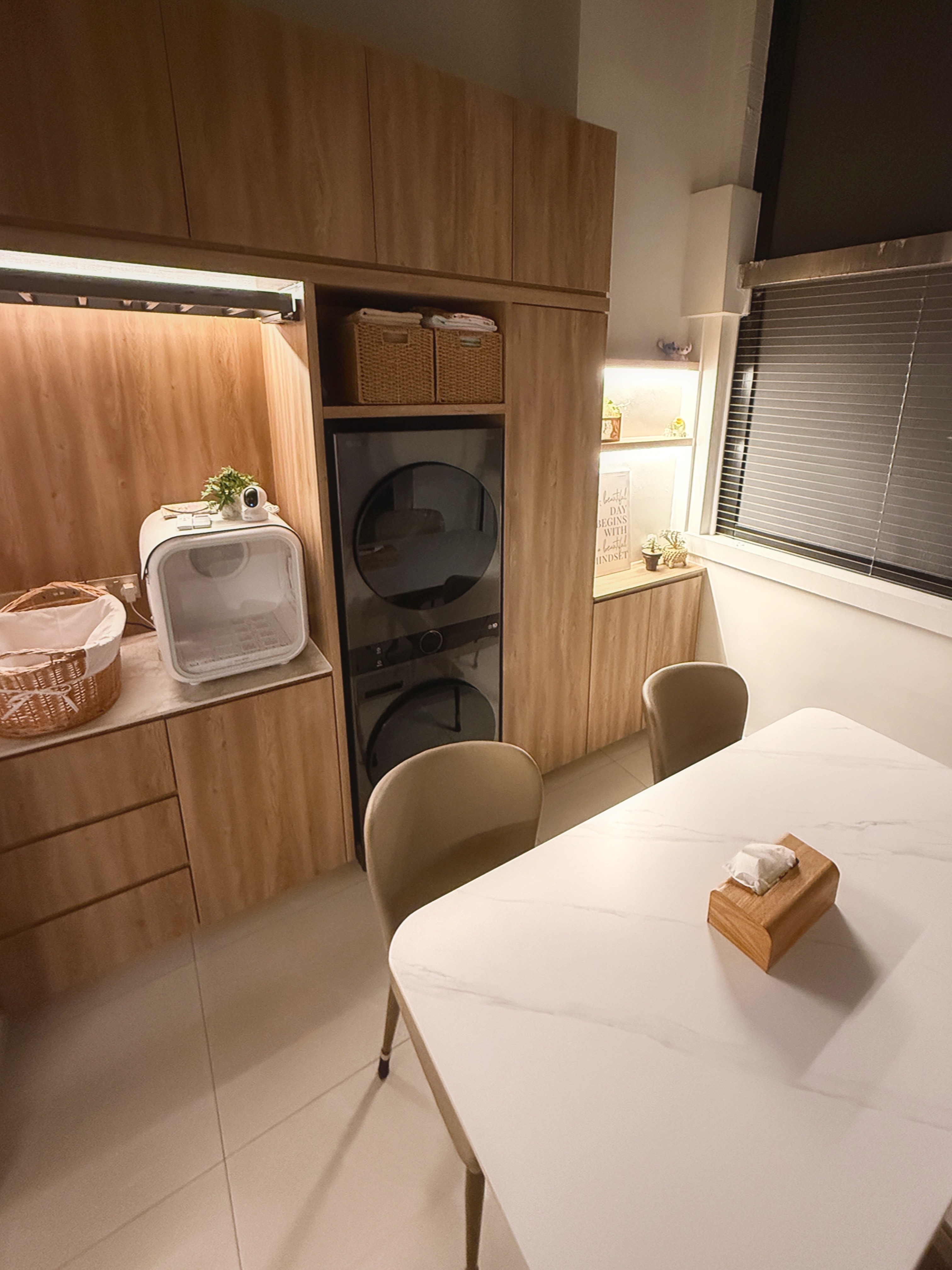 A-Cozy-Corner-That-Just-Works-(and-Looks-Good!)