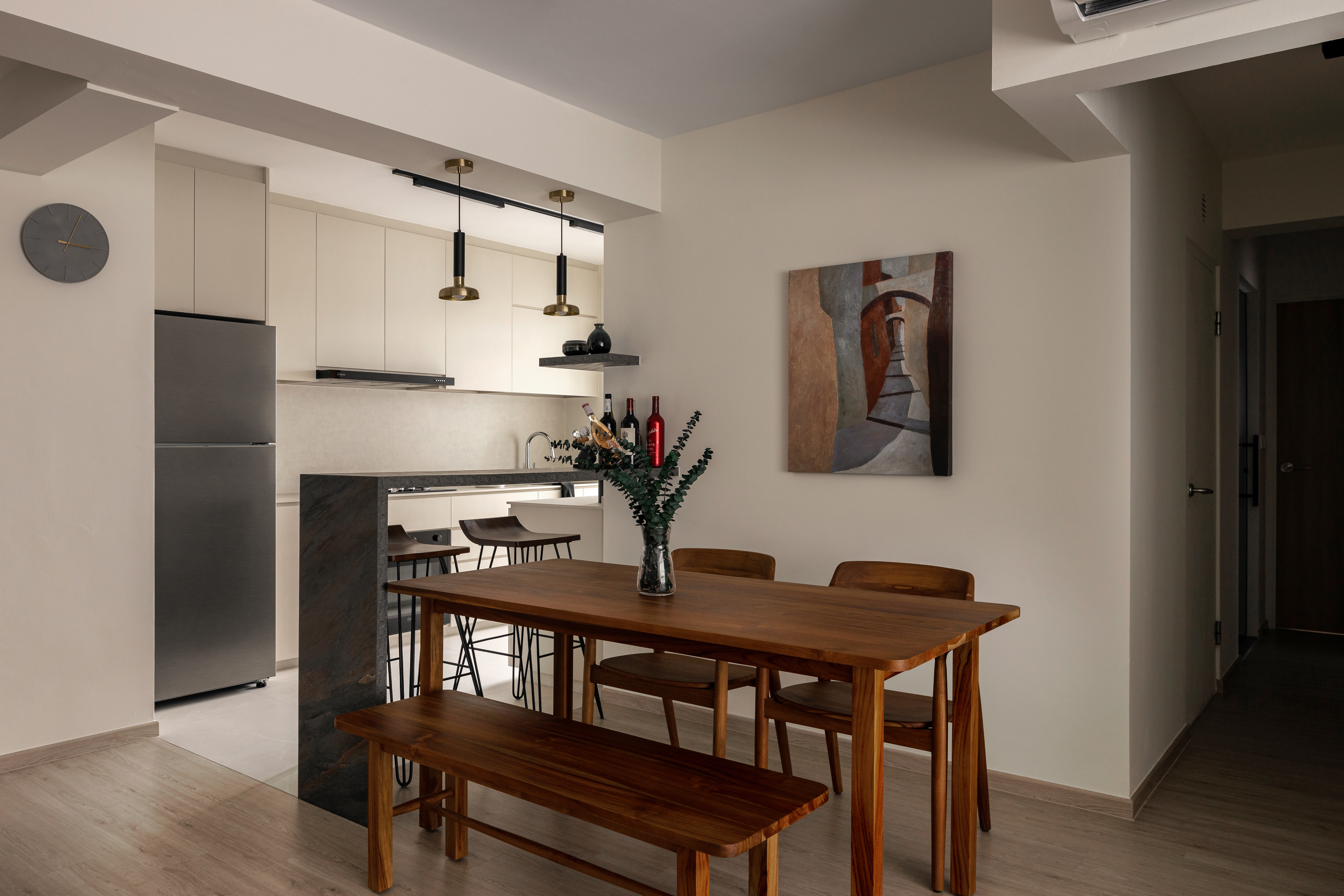 Peek-inside-a-stylish-Modern-Contemporary-home-🪴