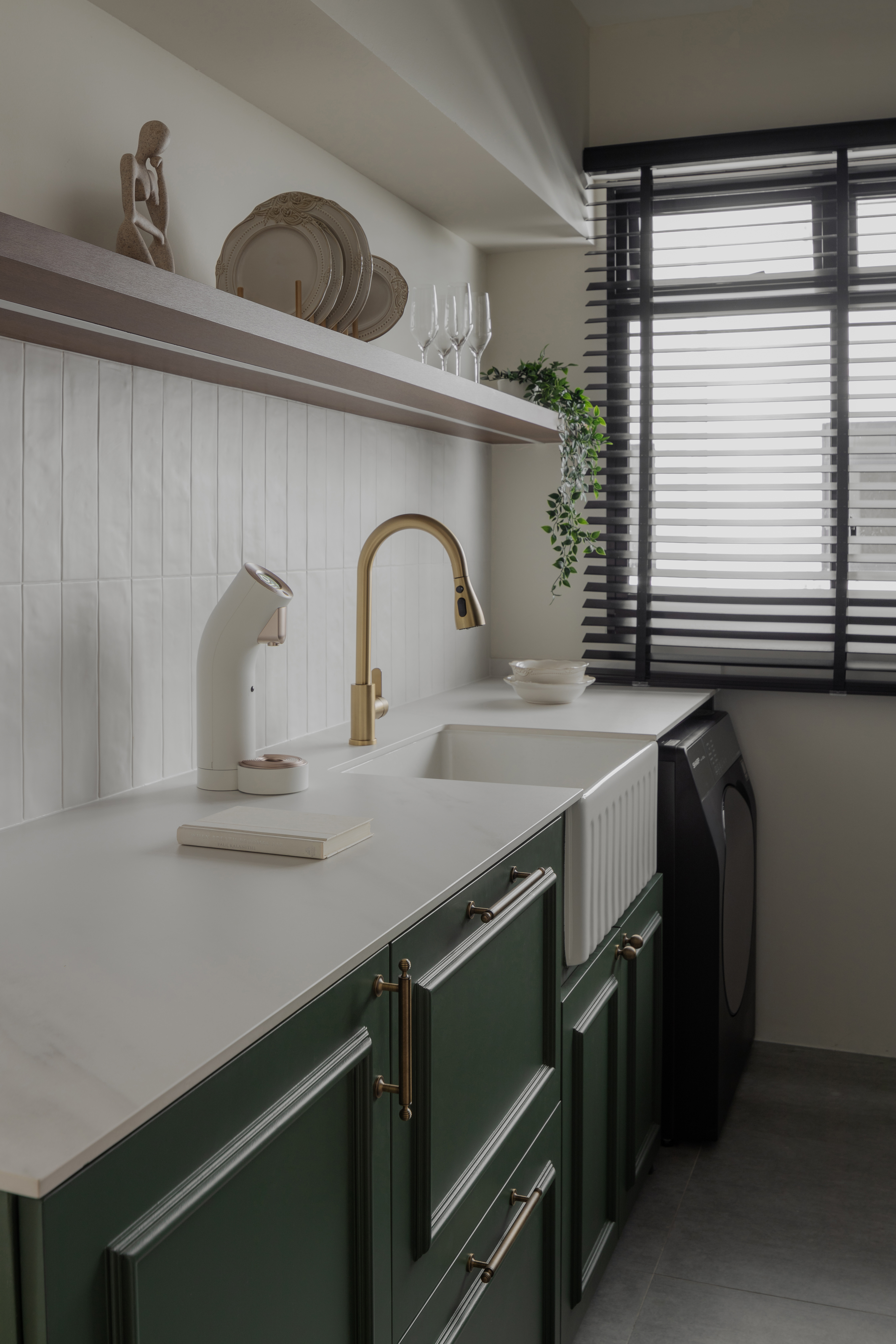 Check out this Modern French 2-room BTO ✨