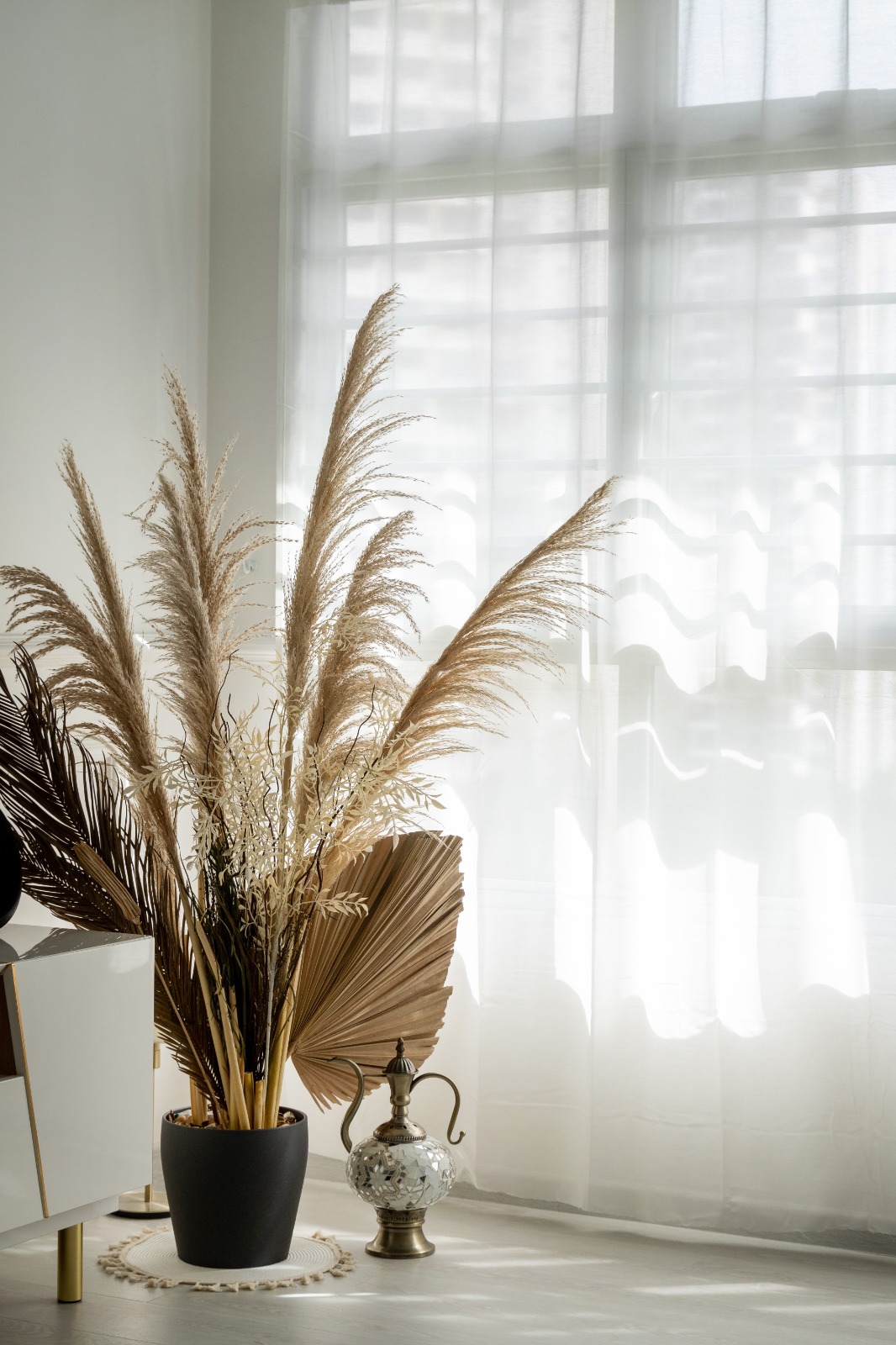 Elegance-in-a-Minimalist-HDB-home-🏠