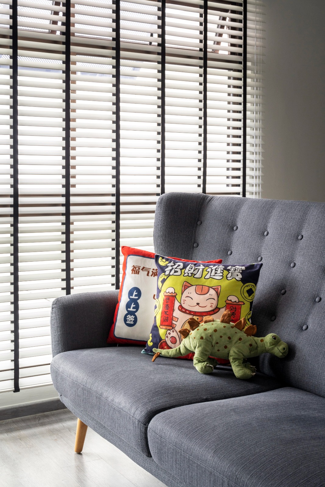 Inside a Modern Industrial resale home ⚫️