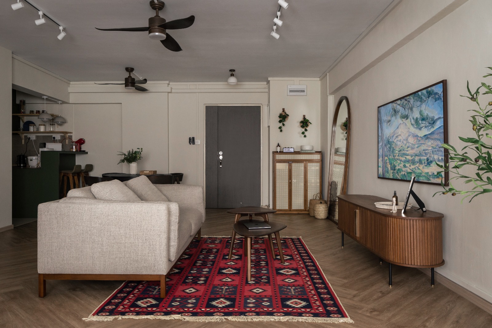 A peek inside a cozy, stylish home 👀🛋️