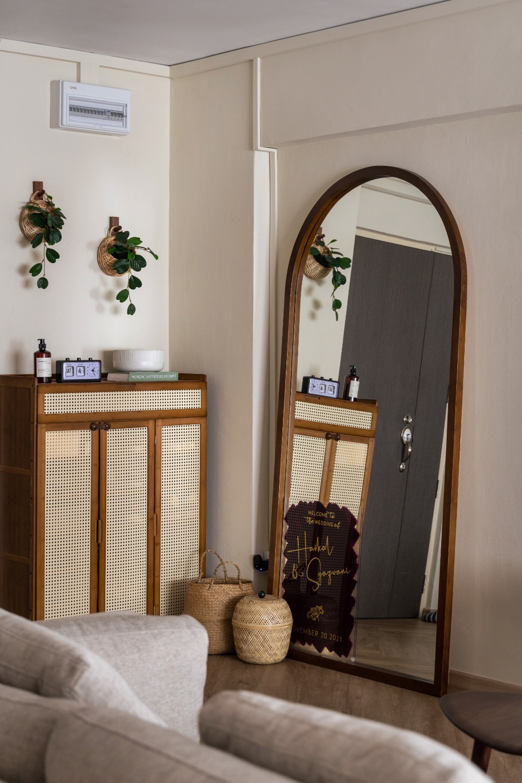 A peek inside a cozy, stylish home 👀🛋️