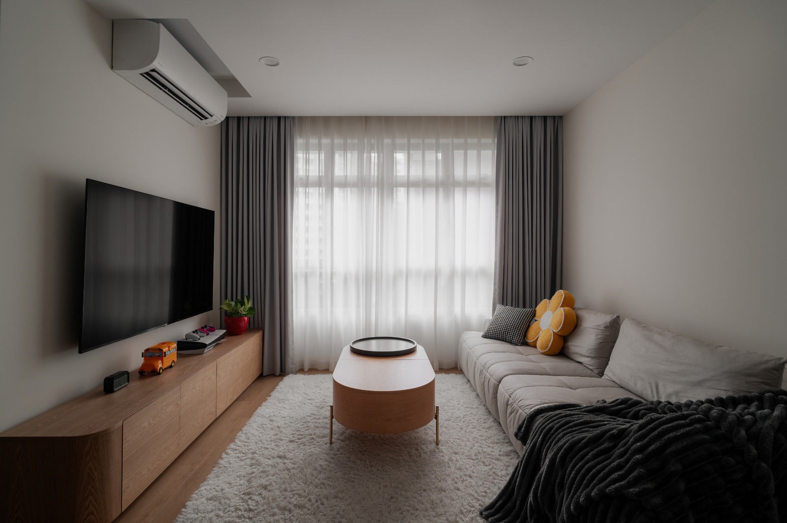 Explore the warmth of Scandinavian style 🪟