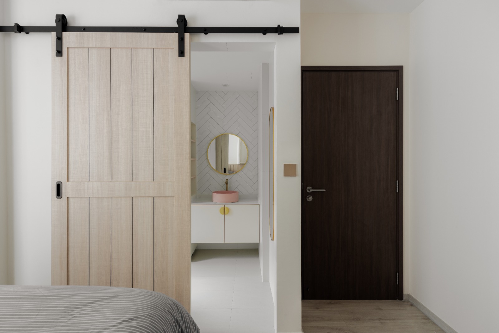 A serene sophistication | 3 bedder resale condo