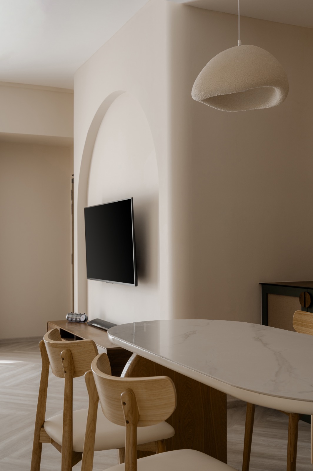 Step inside a nature-inspired home 🌱