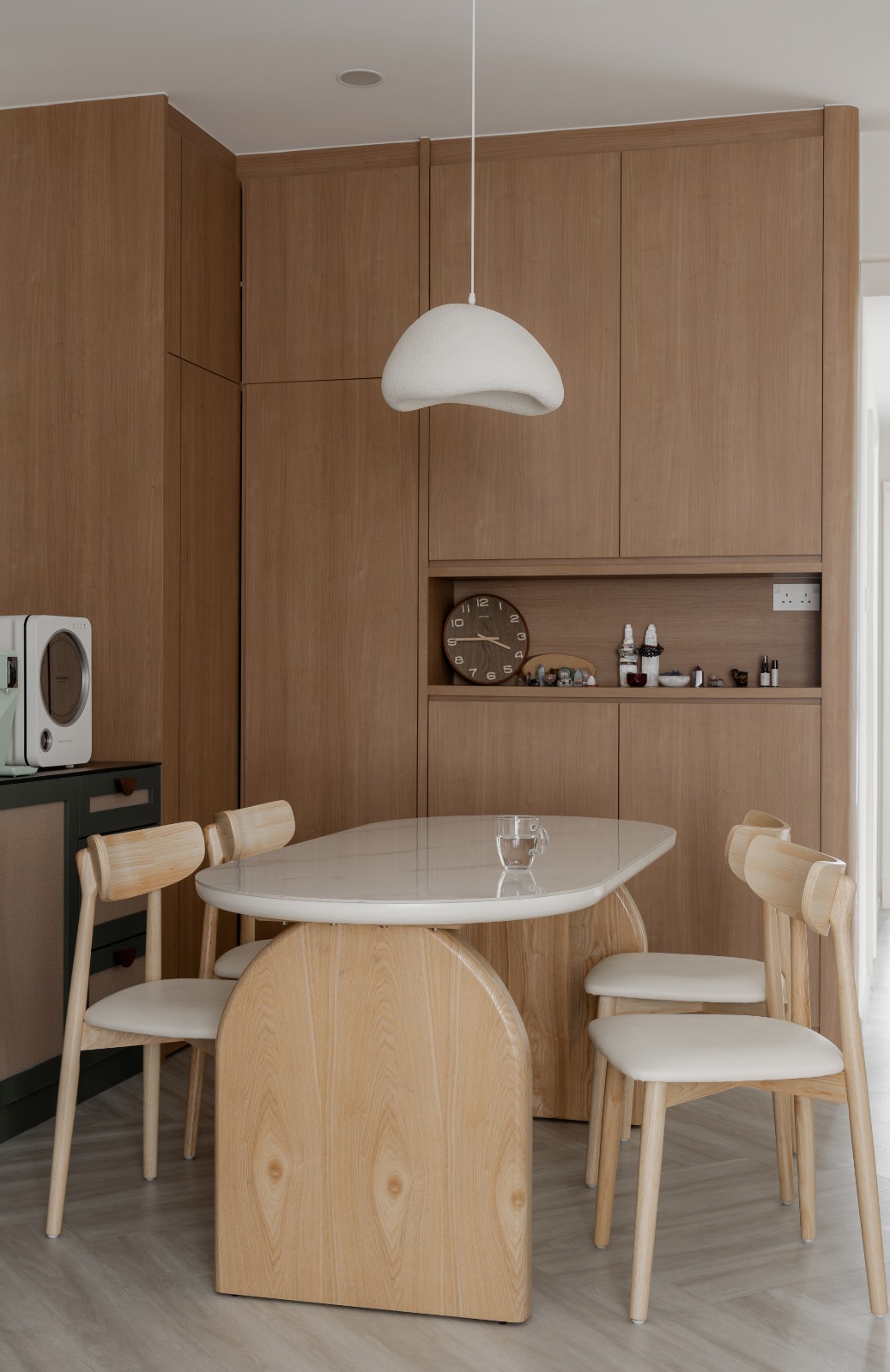 Step inside a nature-inspired home 🌱