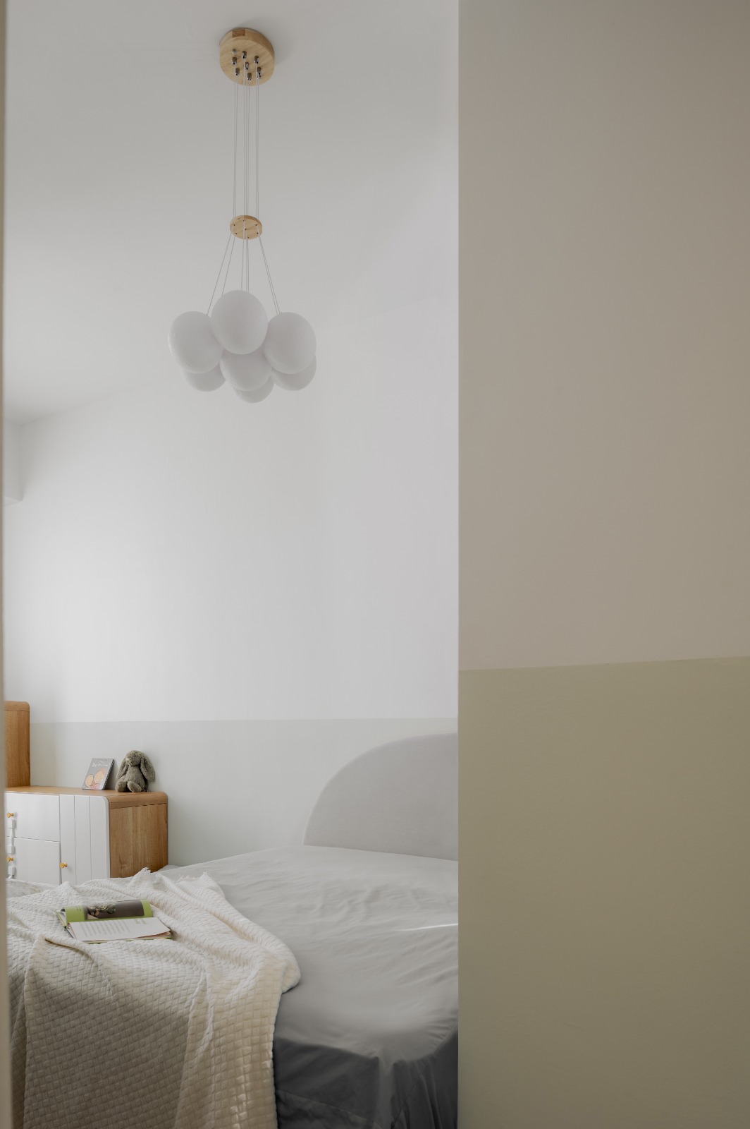 Step inside a nature-inspired home 🌱