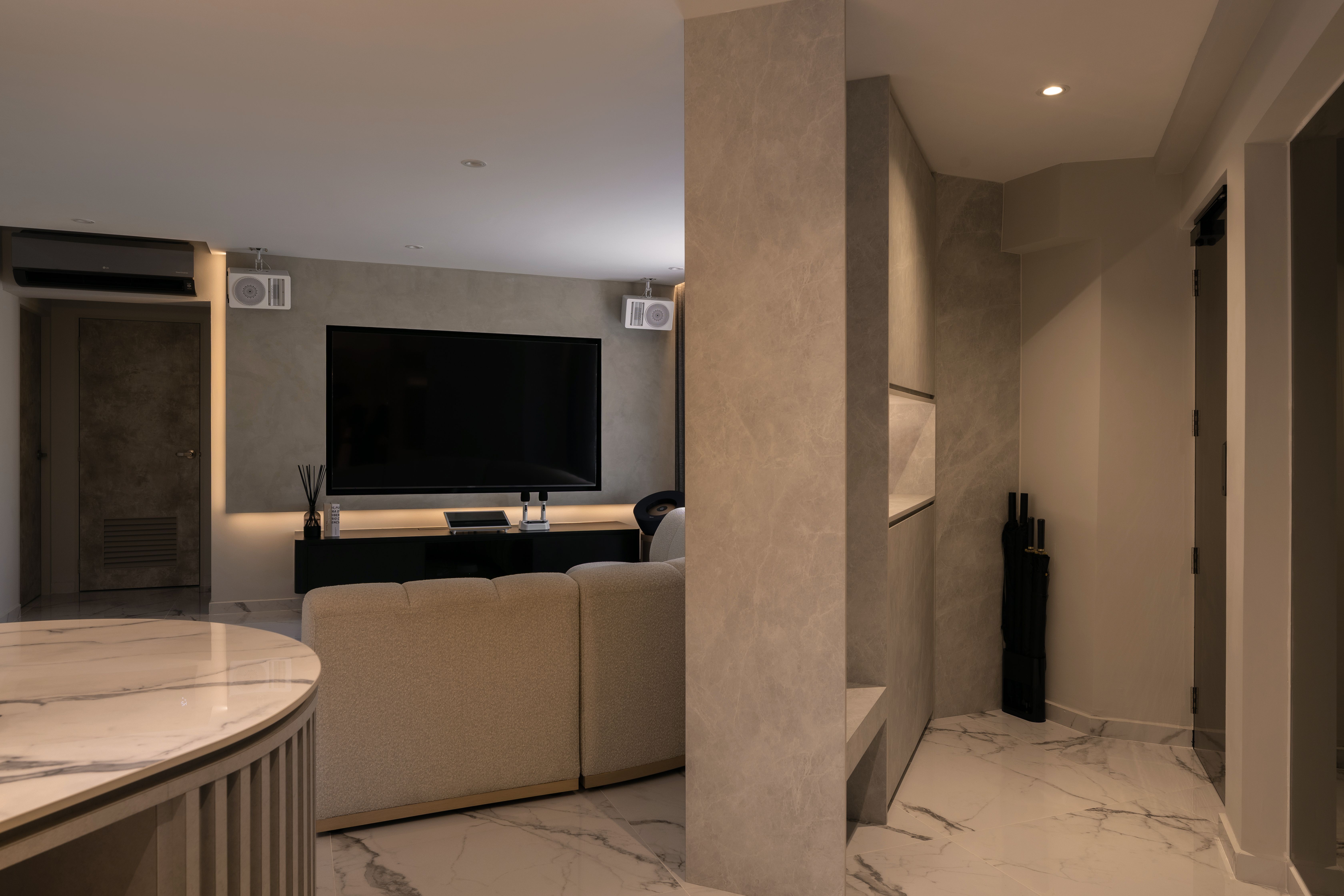 Home Tour: Modern Luxury Makeover of our 1990s Flat