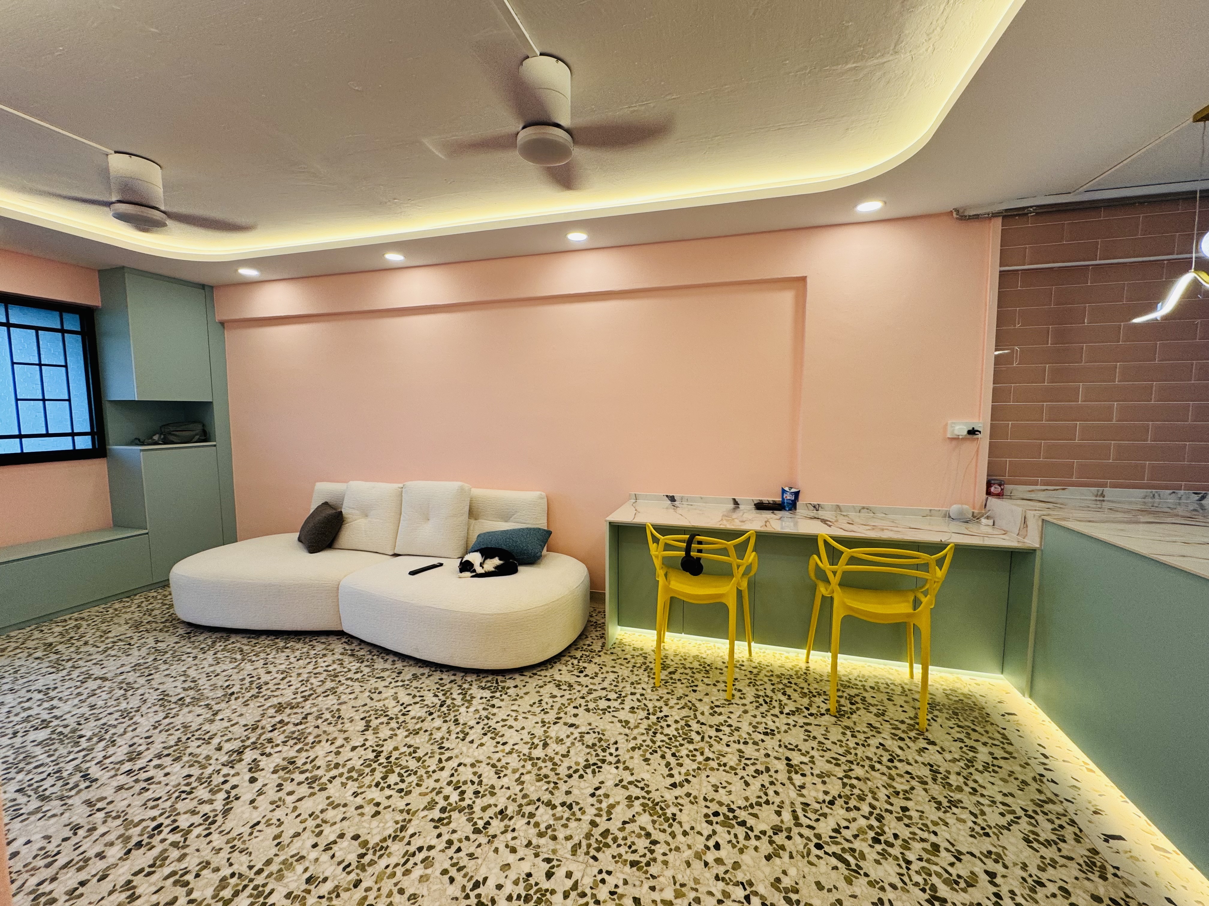 3 Room HDB Resale Bachelor Pad