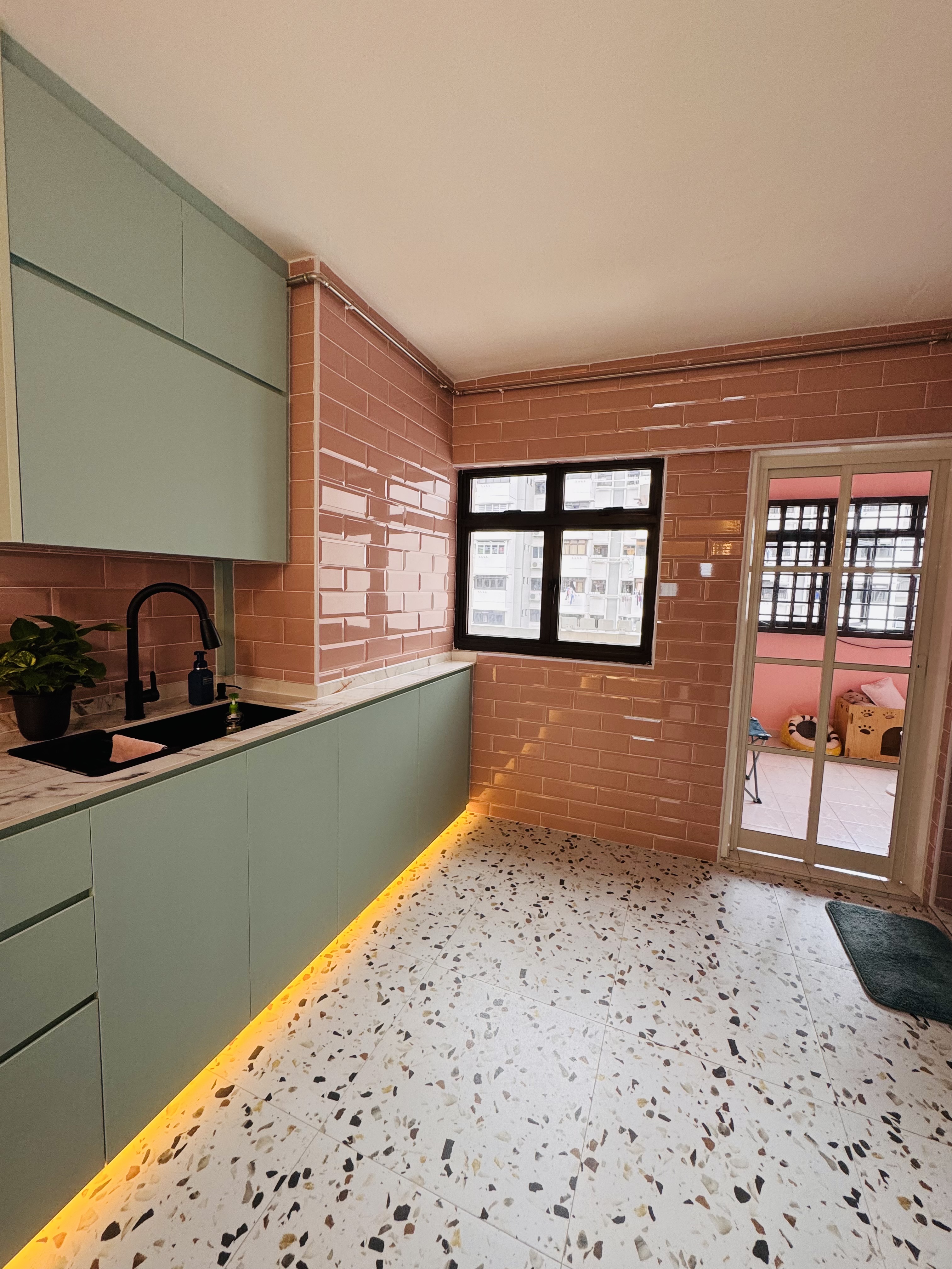 3 Room HDB Resale Bachelor Pad