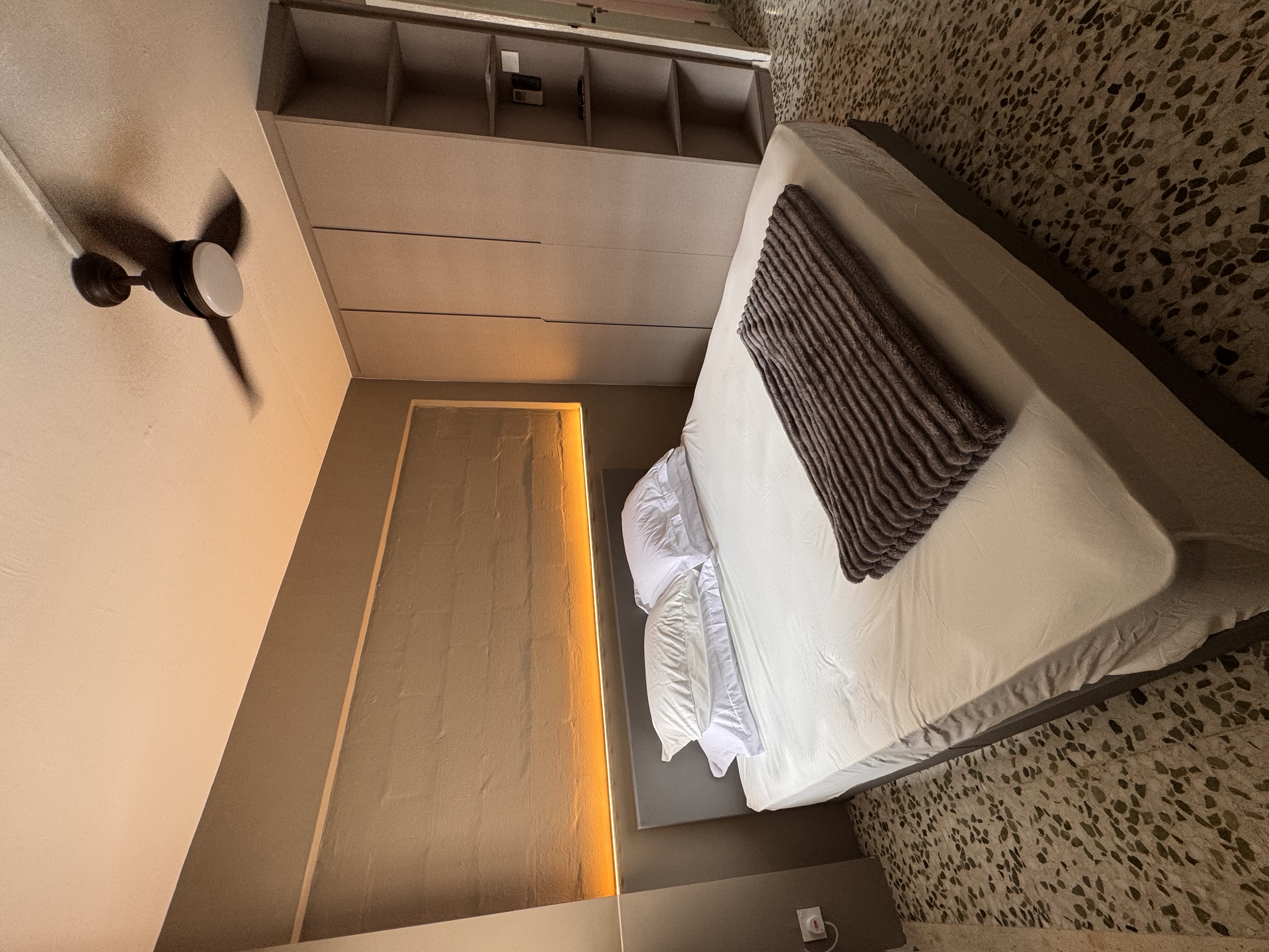 3 Room HDB Resale Bachelor Pad