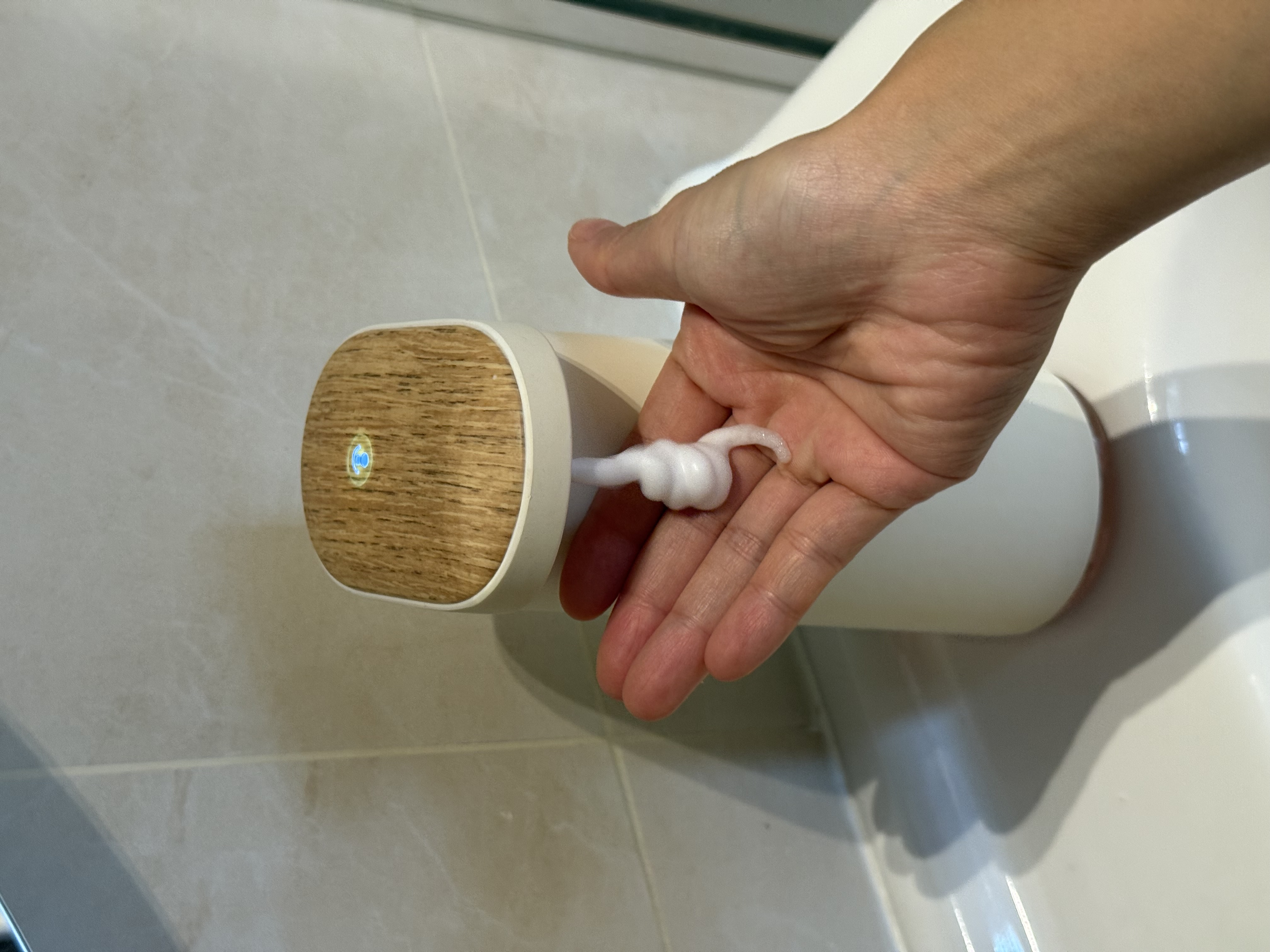 <$20 Shopee bathroom finds