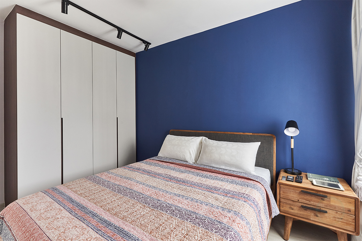 Stirling Road: A Calm, Thoughtful 3-Room Resale 1970