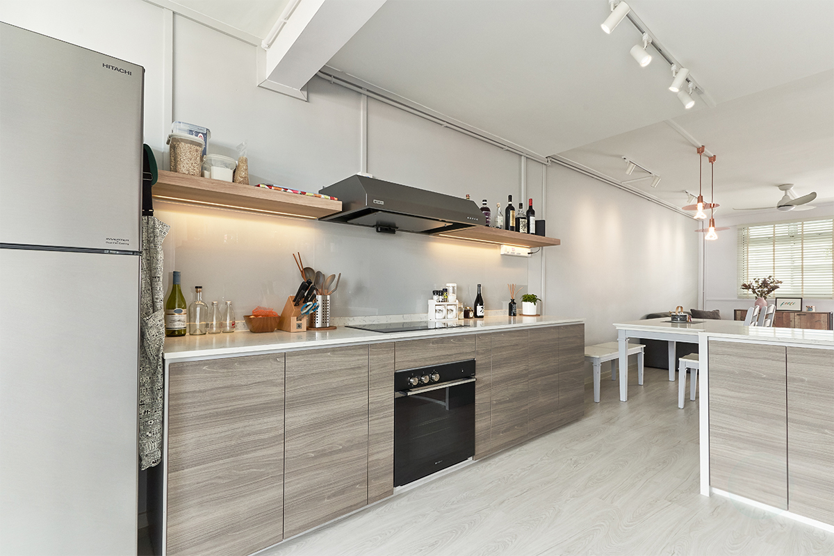 Stirling Road: A Calm, Thoughtful 3-Room Resale 1970