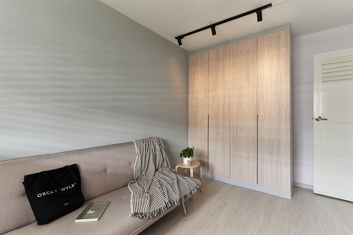 Stirling Road: A Calm, Thoughtful 3-Room Resale 1970