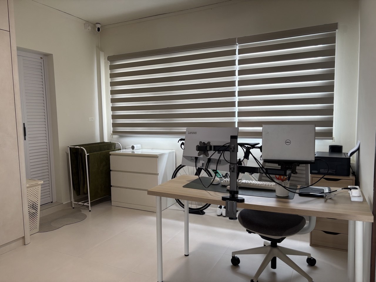 70/30 Wardrobe Split… Guess Who’s Winning? 😅