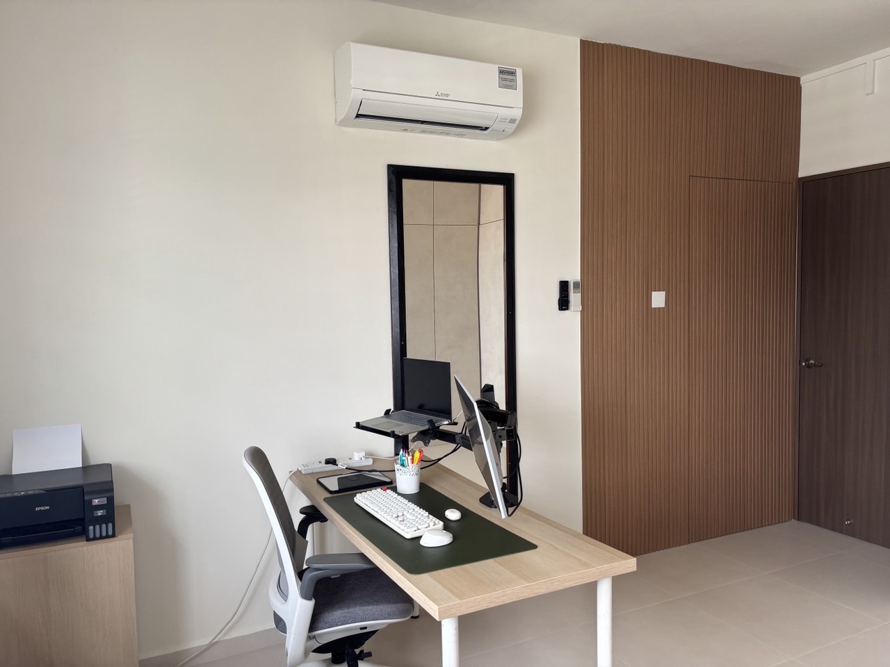 70/30-Wardrobe-Split…-Guess-Who’s-Winning?-😅